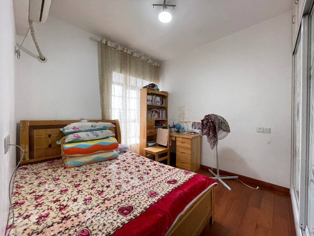 美的城二期 2室2厅1卫 42.0万 美的城二期 2室2厅1卫 42.0万客厅