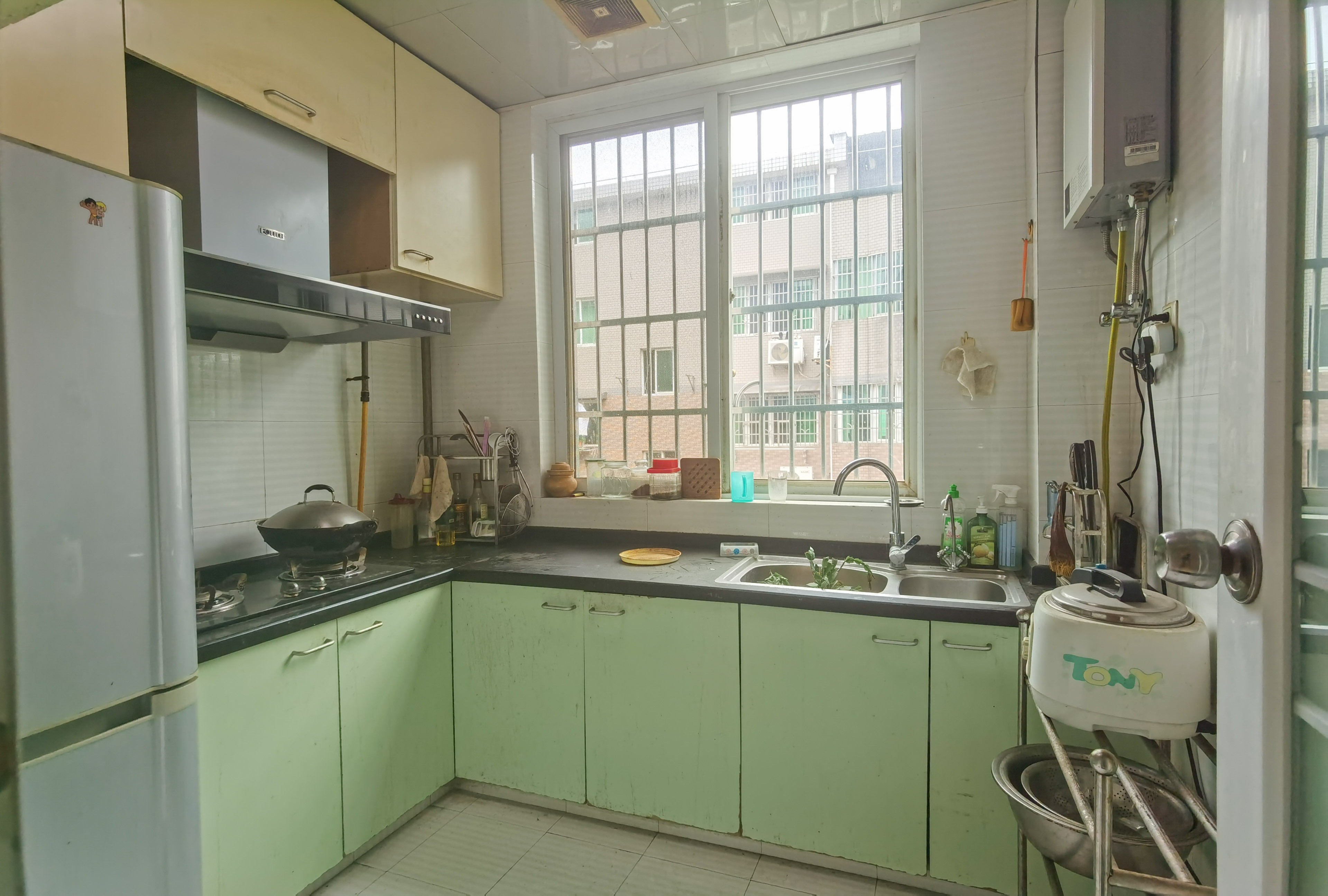 楠湖山庄  2室1厅1卫    37.8万 楠湖山庄  2室1厅1卫    37.8万客厅