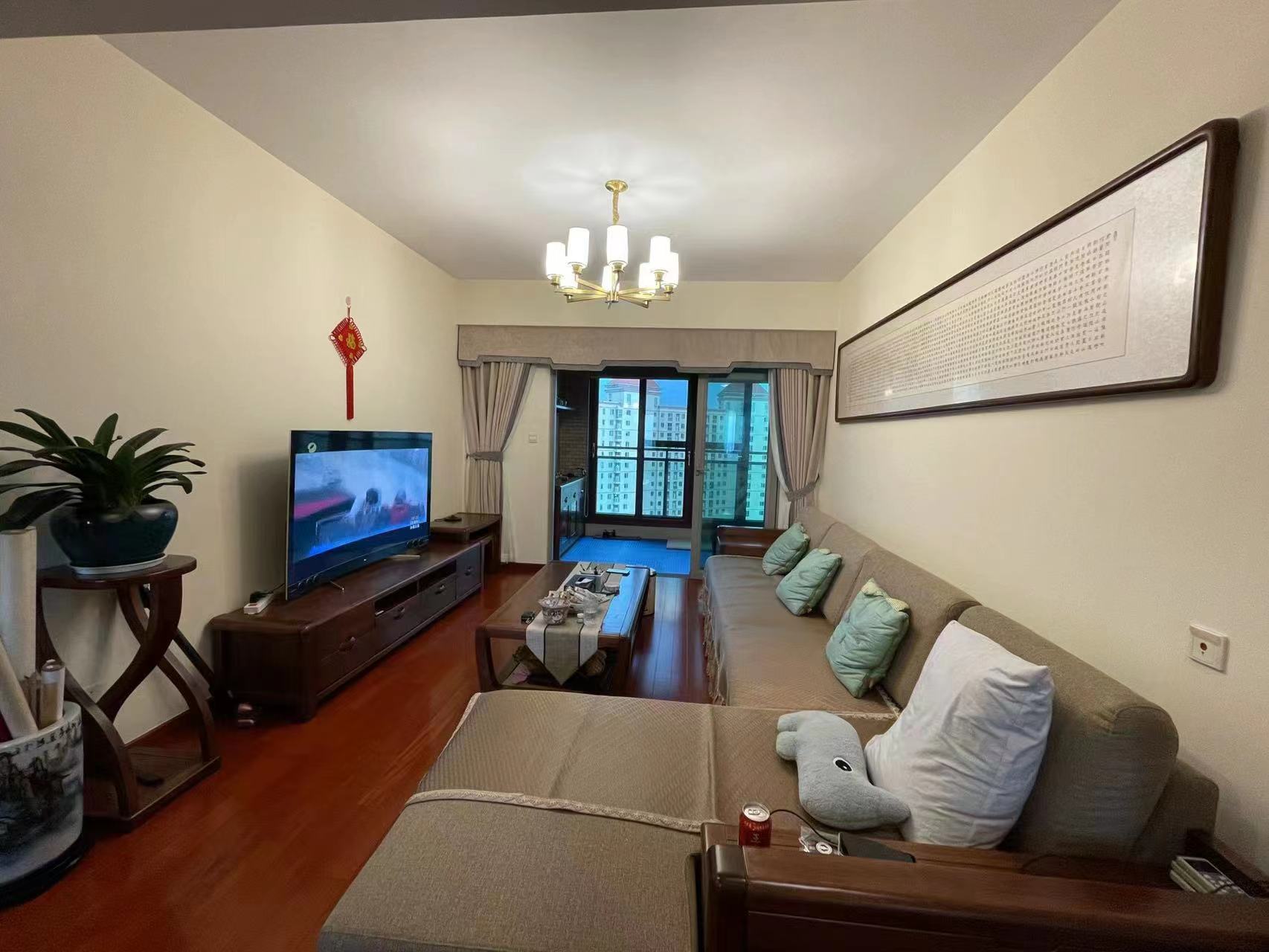 晋合湘水湾一期 3室2厅2卫 110.0万 晋合湘水湾一期 3室2厅2卫 110.0万客厅