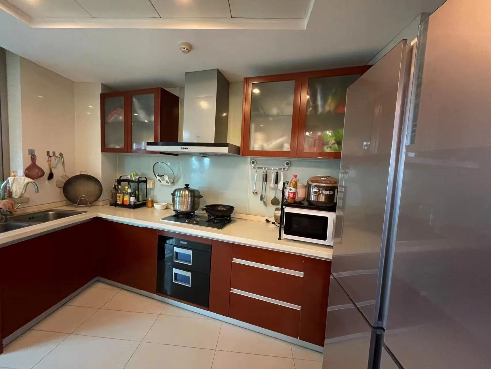 晋合湘水湾一期 3室2厅2卫 110.0万 晋合湘水湾一期 3室2厅2卫 110.0万客厅