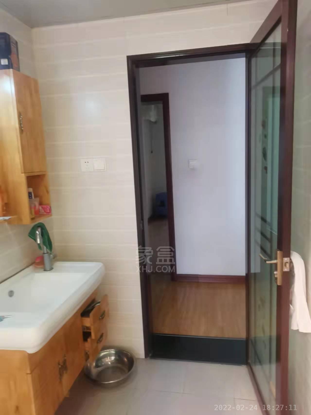 香山美境 3室2厅1卫 40.0万 香山美境 3室2厅1卫 40.0万客厅