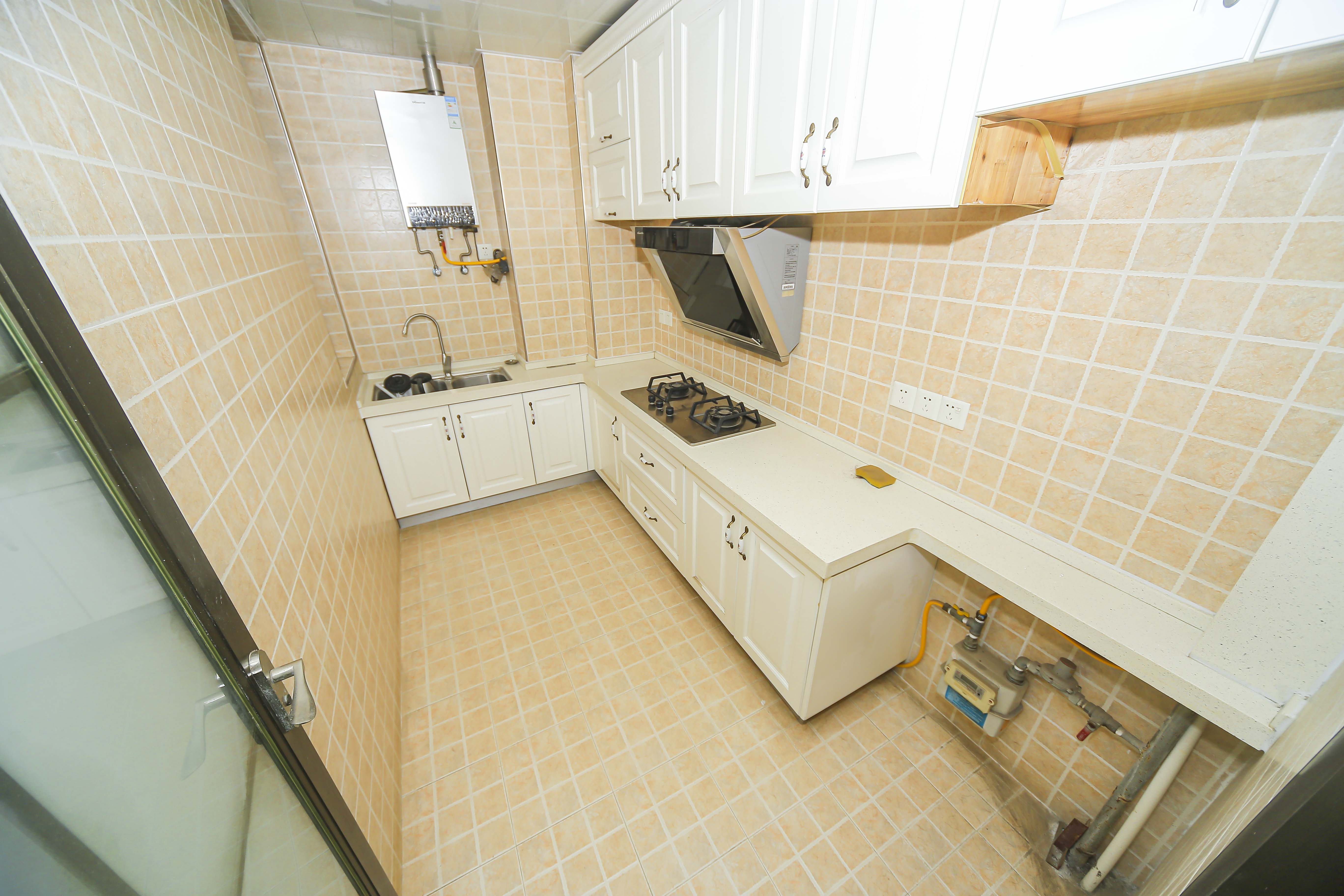 中建麓山和苑  3室2厅1卫   92.80万厨房