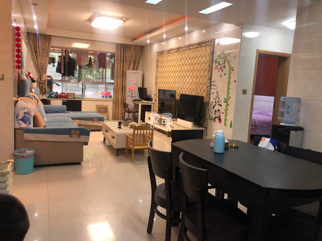 东环新城 3室2厅2卫 56.80万 东环新城 3室2厅2卫 56.80万客厅