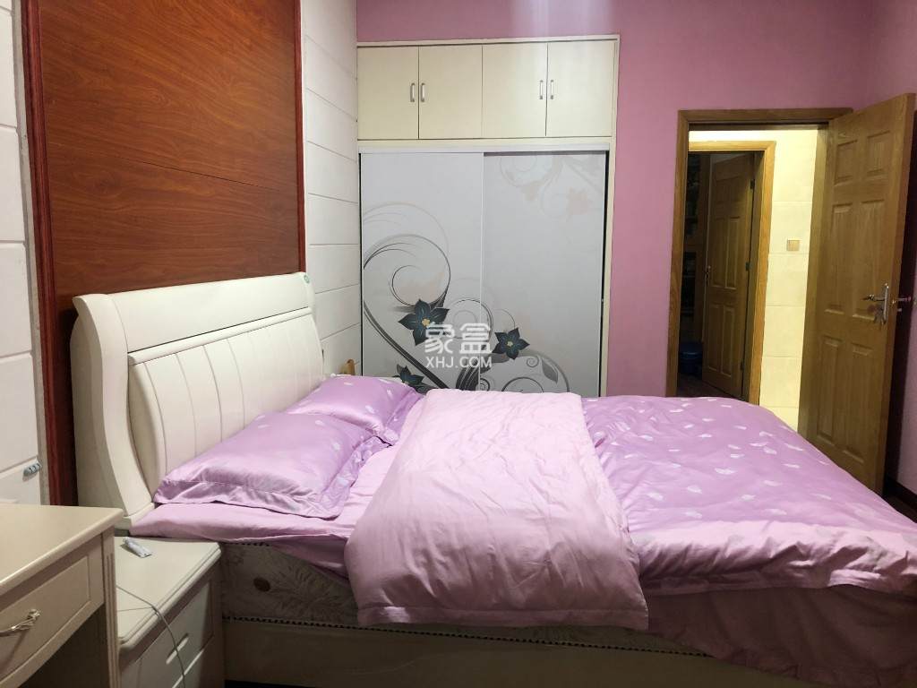 东环新城 3室2厅2卫 56.80万 东环新城 3室2厅2卫 56.80万客厅