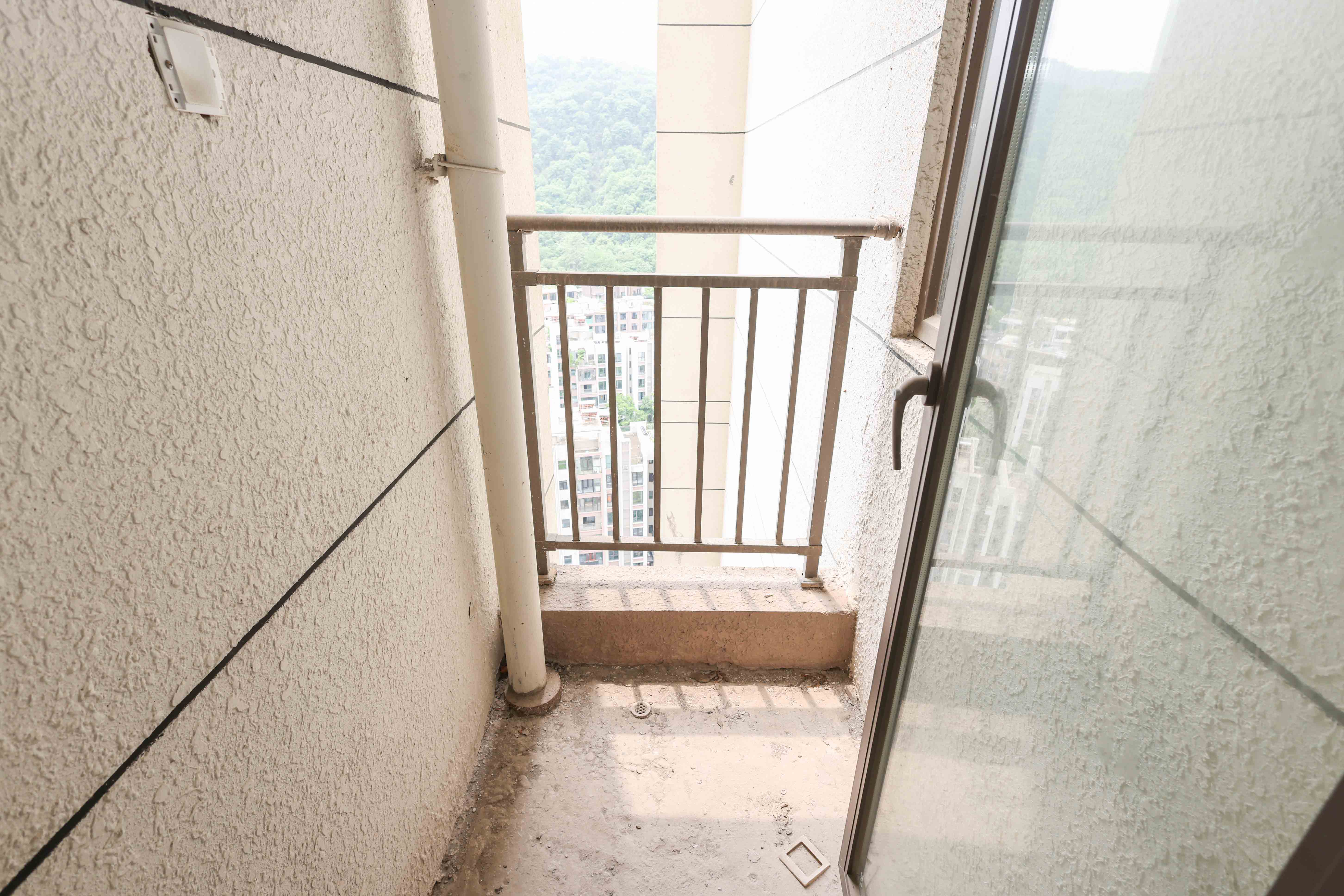 佳兆业云顶梅溪湖（佳兆业梅溪荟）  3室2厅2卫   160.00万其他