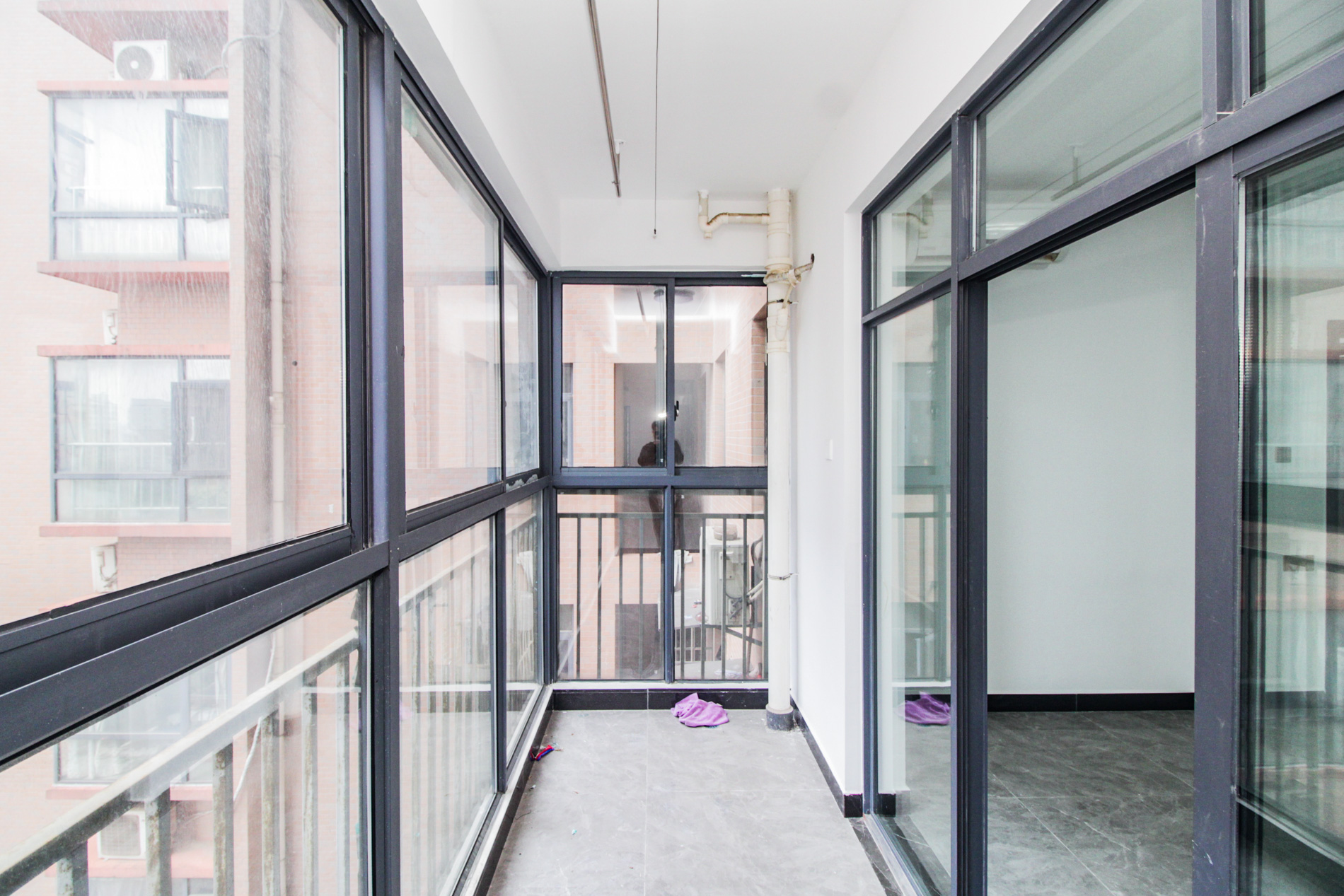 金领家族 3室2厅1卫 95.0万 金领家族 3室2厅1卫 95.0万阳台