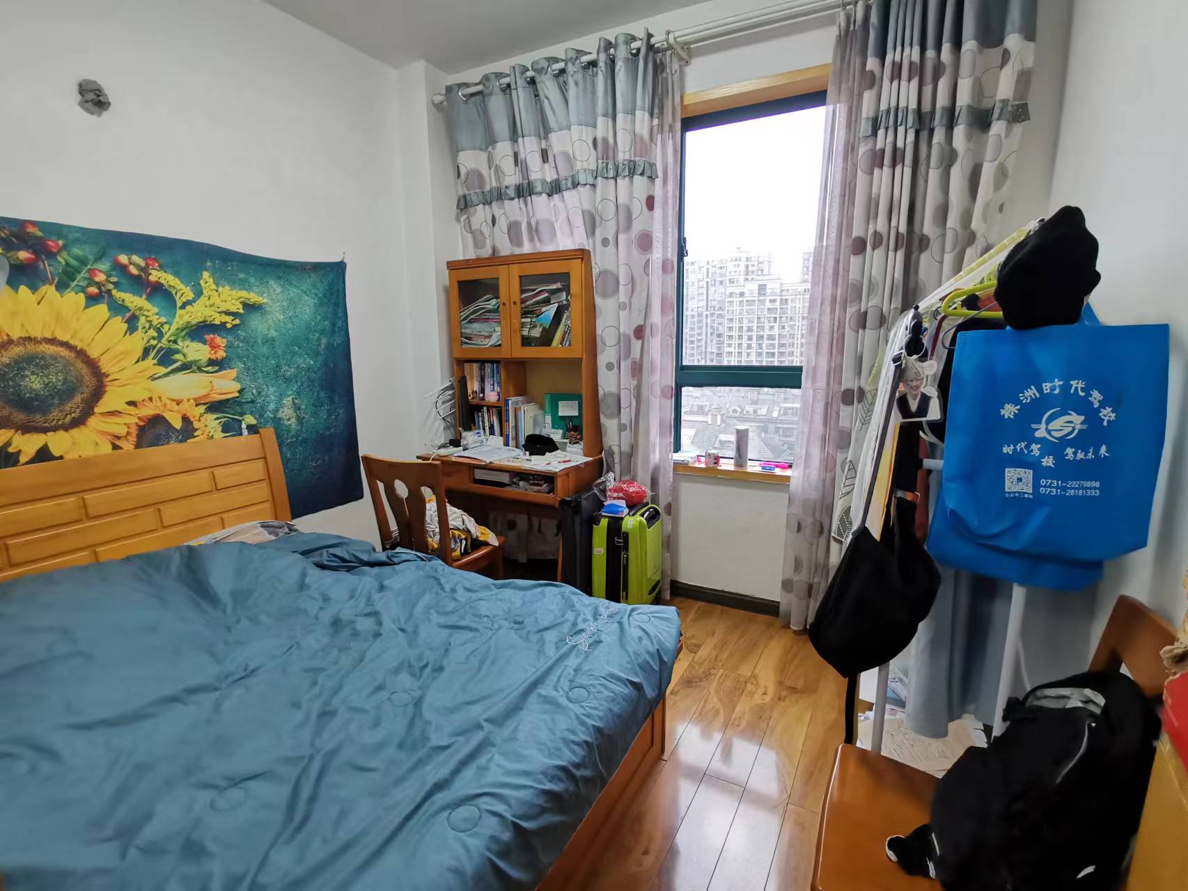 尚格名城花好悦园4期 3室2厅1卫 69.8万 尚格名城花好悦园4期 3室2厅1卫 69.8万客厅