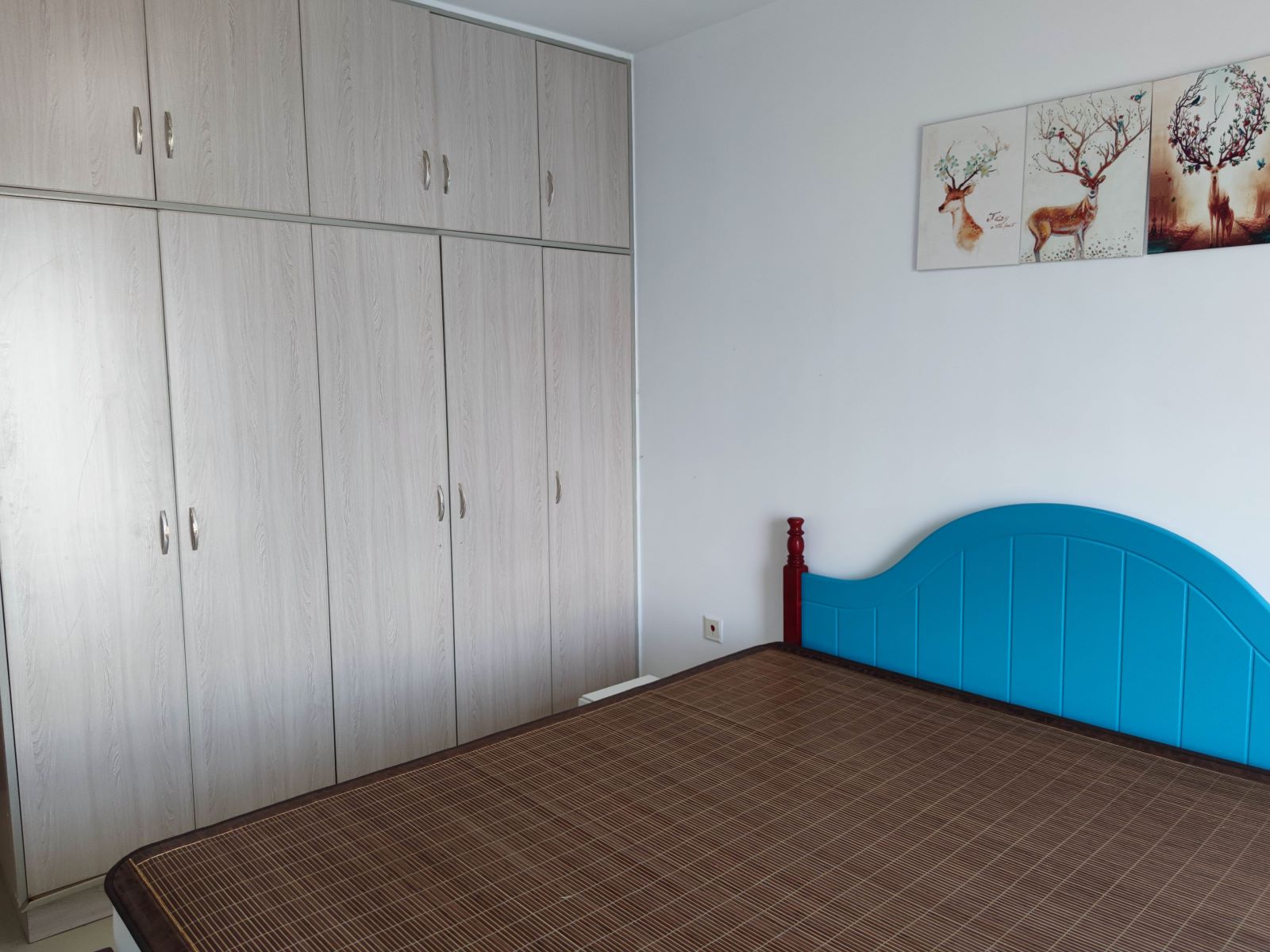 佳兆业金域天下三期 2室2厅1卫 65.0万 佳兆业金域天下三期 2室2厅1卫 65.0万客厅