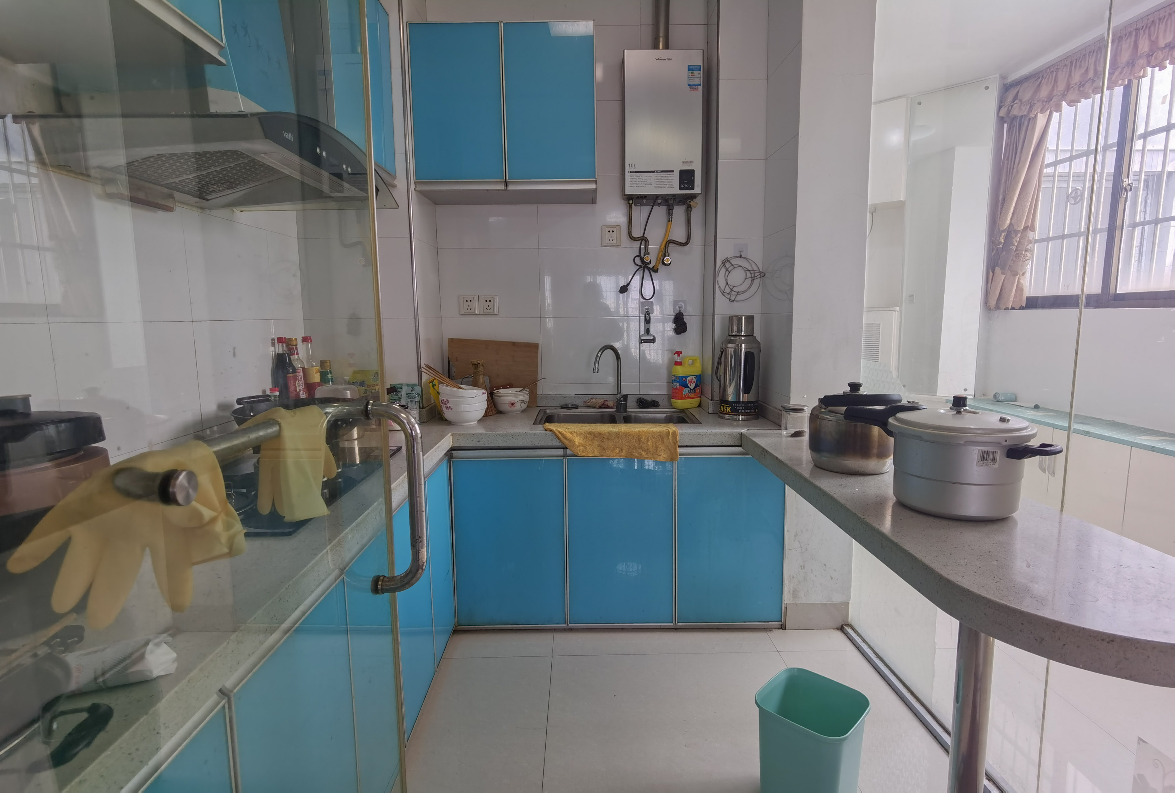 紫金名门  2室2厅1卫    52.8万 紫金名门  2室2厅1卫    52.8万客厅