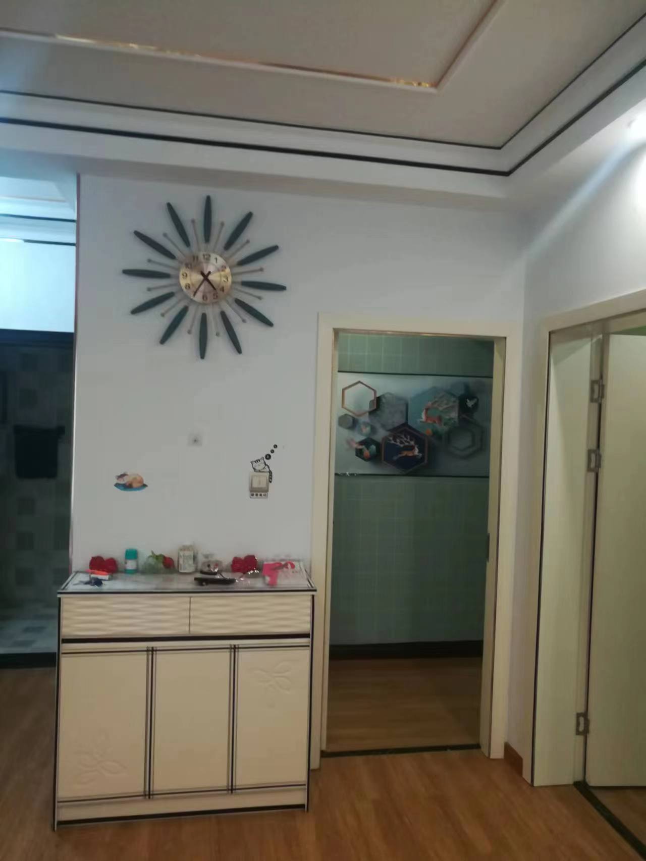 上海名苑  3室2厅2卫    50.0万 上海名苑  3室2厅2卫    50.0万客厅