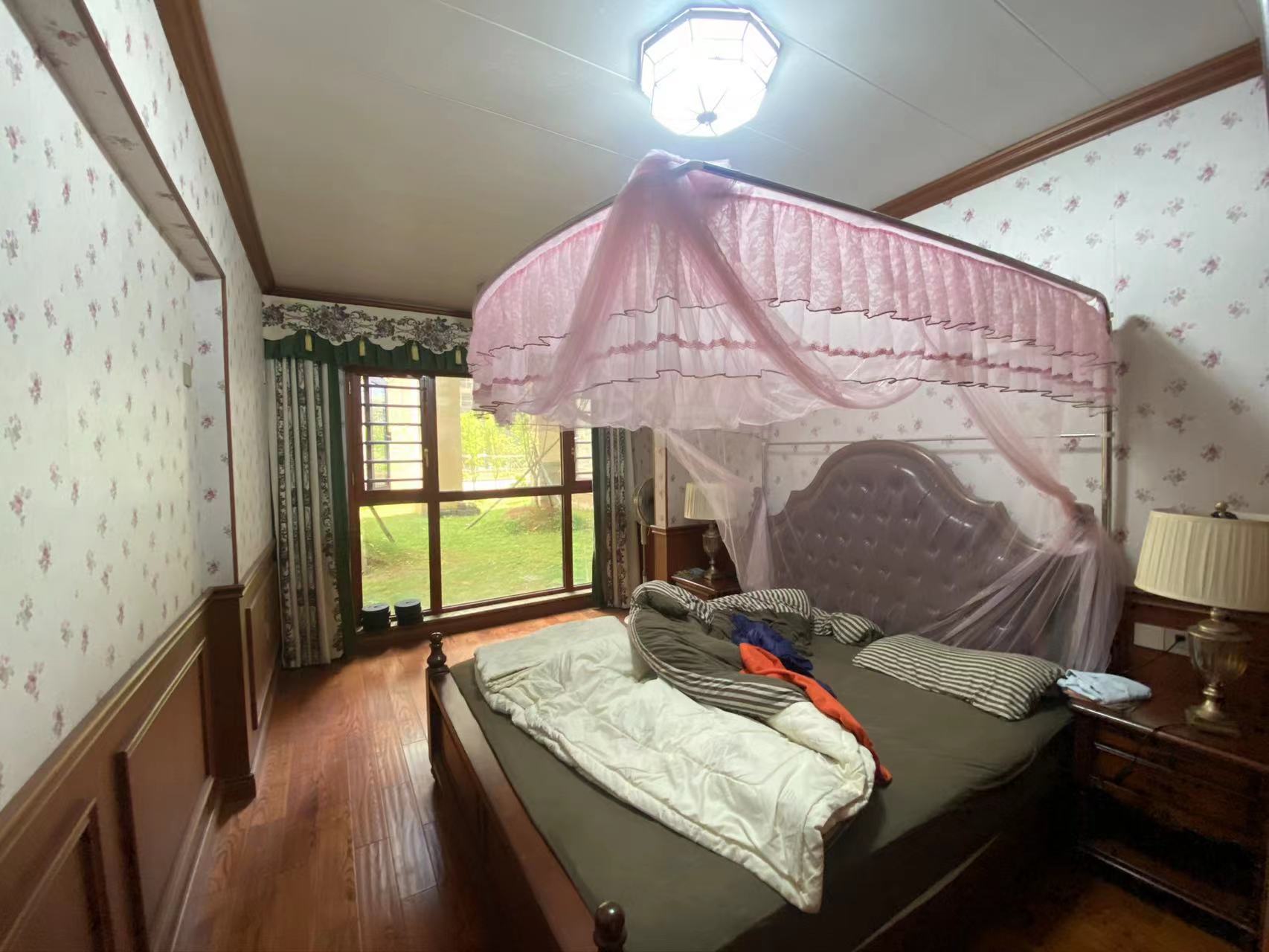 奥园养生城 4室2厅2卫 130.0万 奥园养生城 4室2厅2卫 130.0万客厅