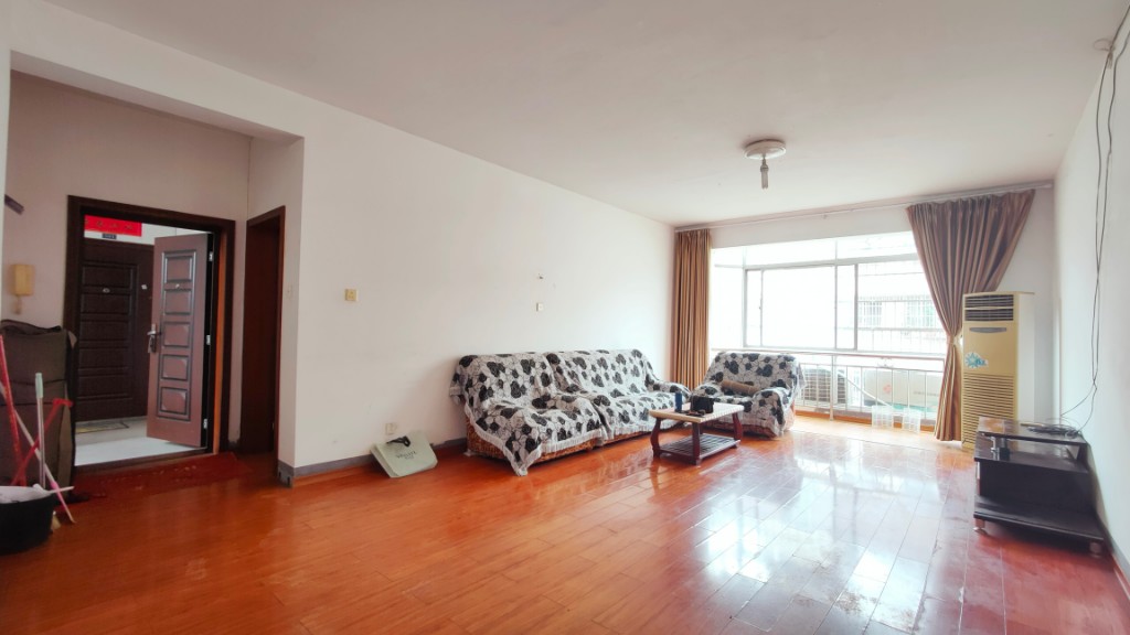 株洲富景园 3室2厅1卫 86.0万 株洲富景园 3室2厅1卫 86.0万客厅