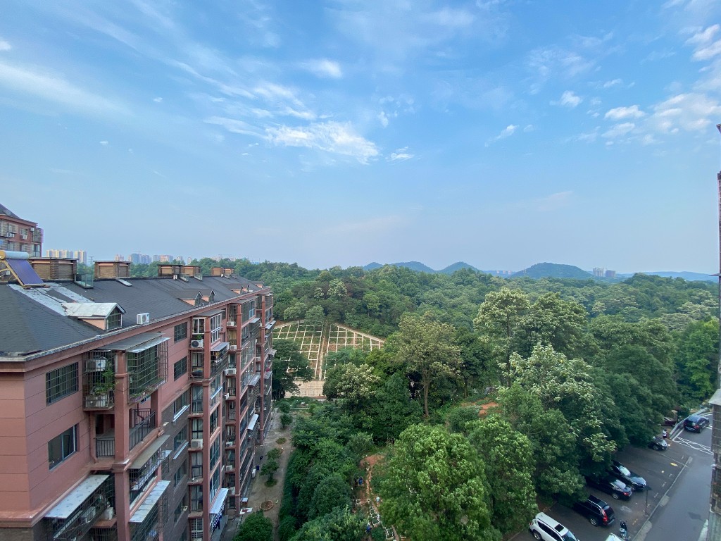 顺鑫佳园 3室2厅2卫 69.8万 顺鑫佳园 3室2厅2卫 69.8万客厅