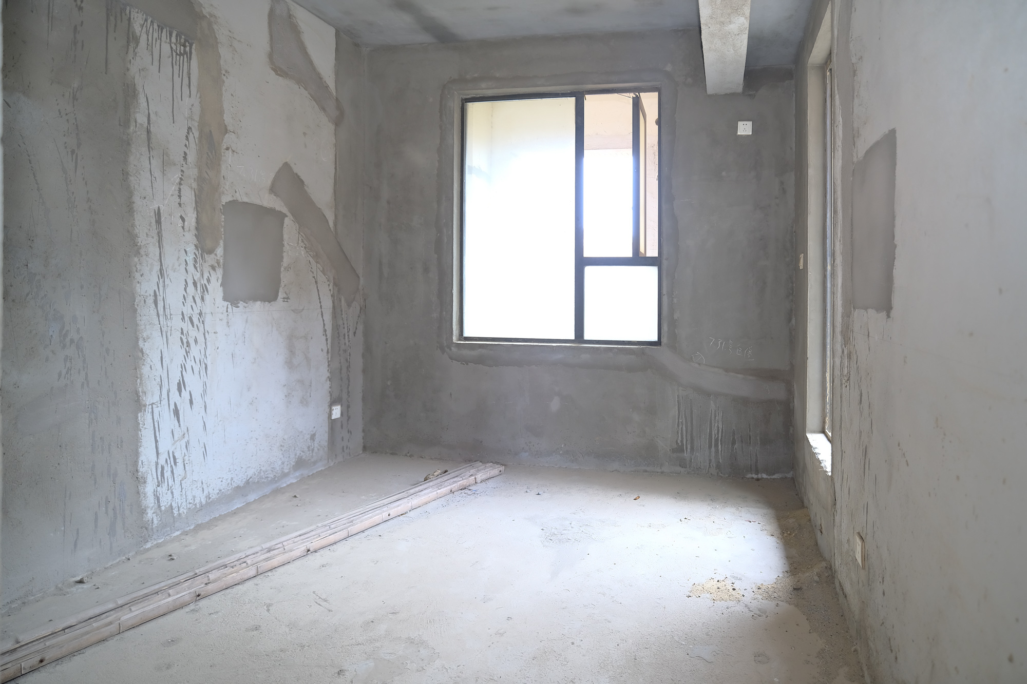 三一街区  4室2厅2卫    112.8万 三一街区  4室2厅2卫    112.8万其他