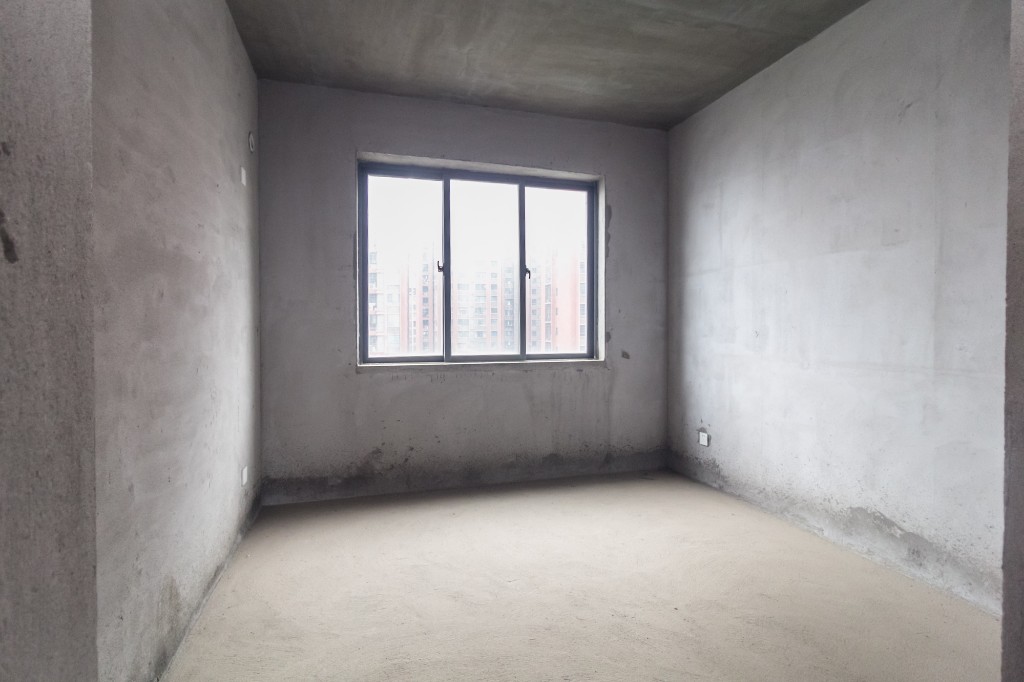 辉宏橄榄城  4室2厅2卫    96.8万其他