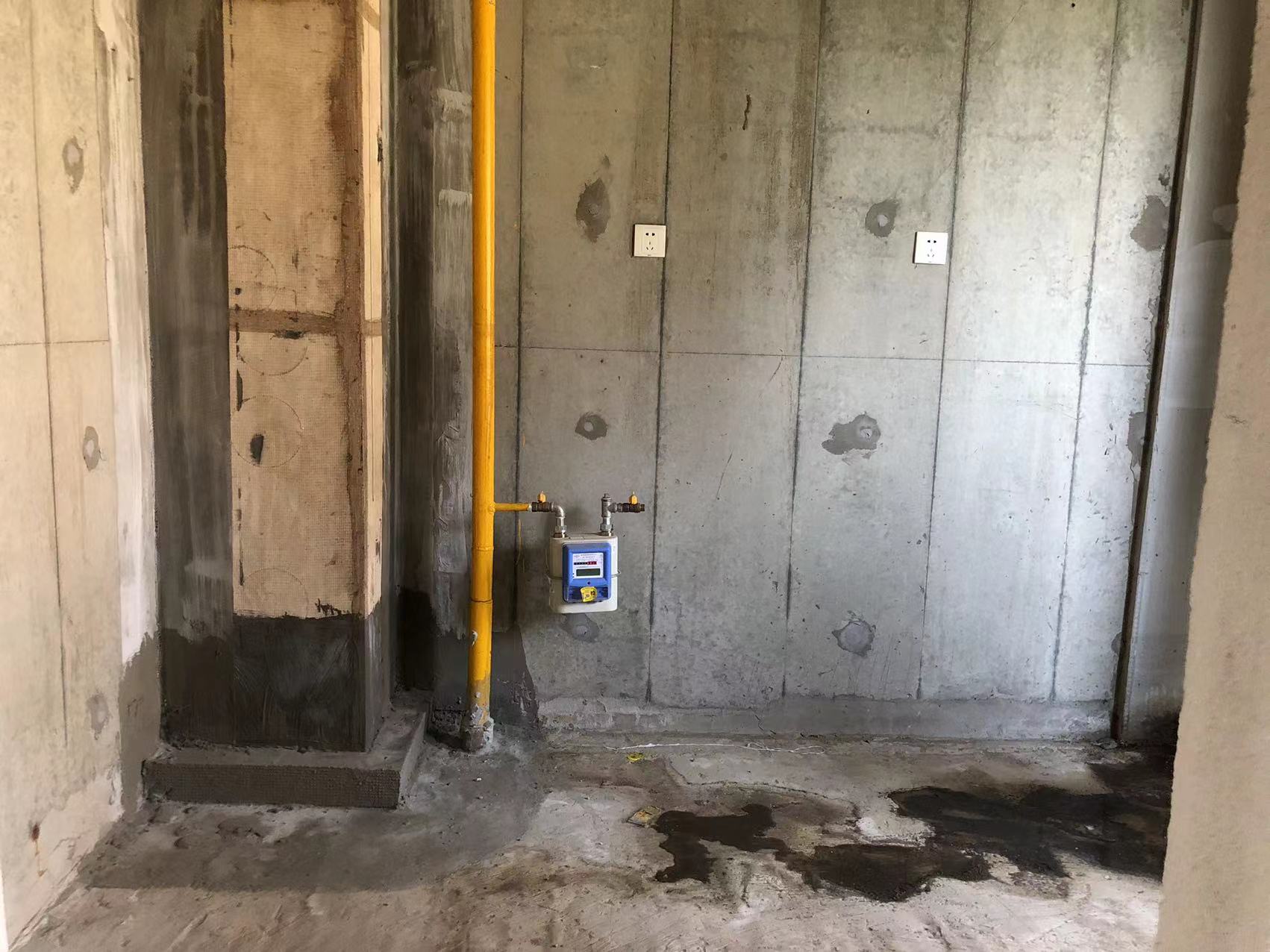 翡翠公园(北大资源) 4室2厅1卫 110.0万 翡翠公园(北大资源) 4室2厅1卫 110.0万客厅