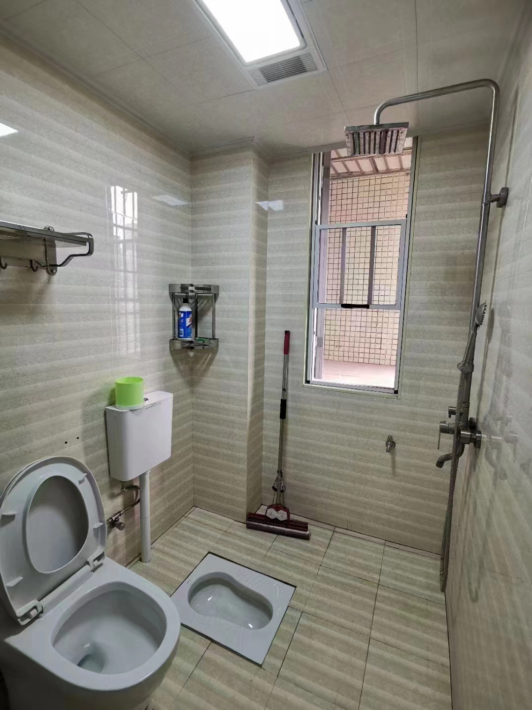 荷塘星城 2室2厅1卫 61.8万 荷塘星城 2室2厅1卫 61.8万客厅