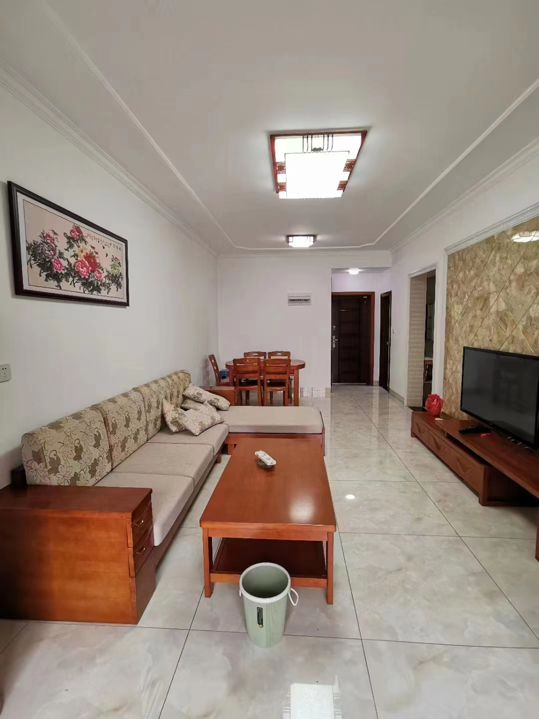 荷塘星城 2室2厅1卫 61.8万 荷塘星城 2室2厅1卫 61.8万客厅