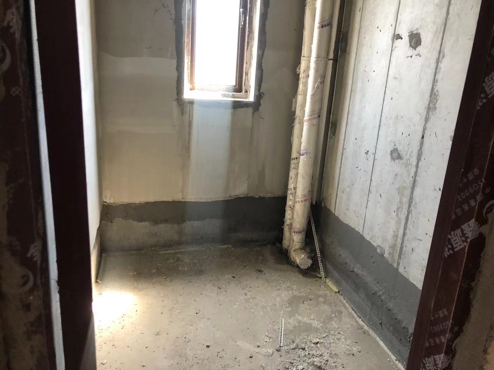 翡翠公园(北大资源) 4室2厅1卫 110.0万 翡翠公园(北大资源) 4室2厅1卫 110.0万客厅