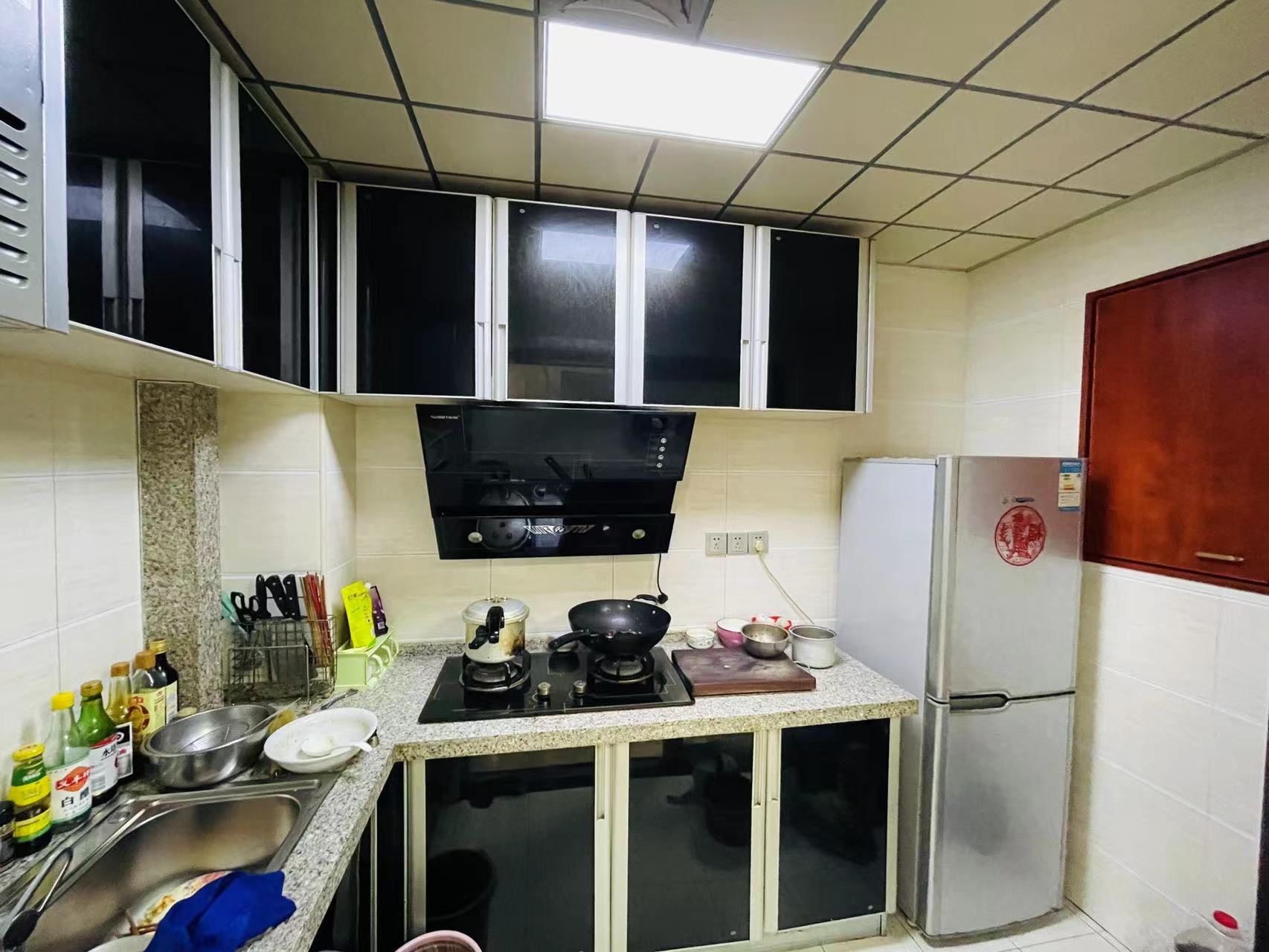 百江花园  3室2厅1卫    52.8万 百江花园  3室2厅1卫    52.8万客厅