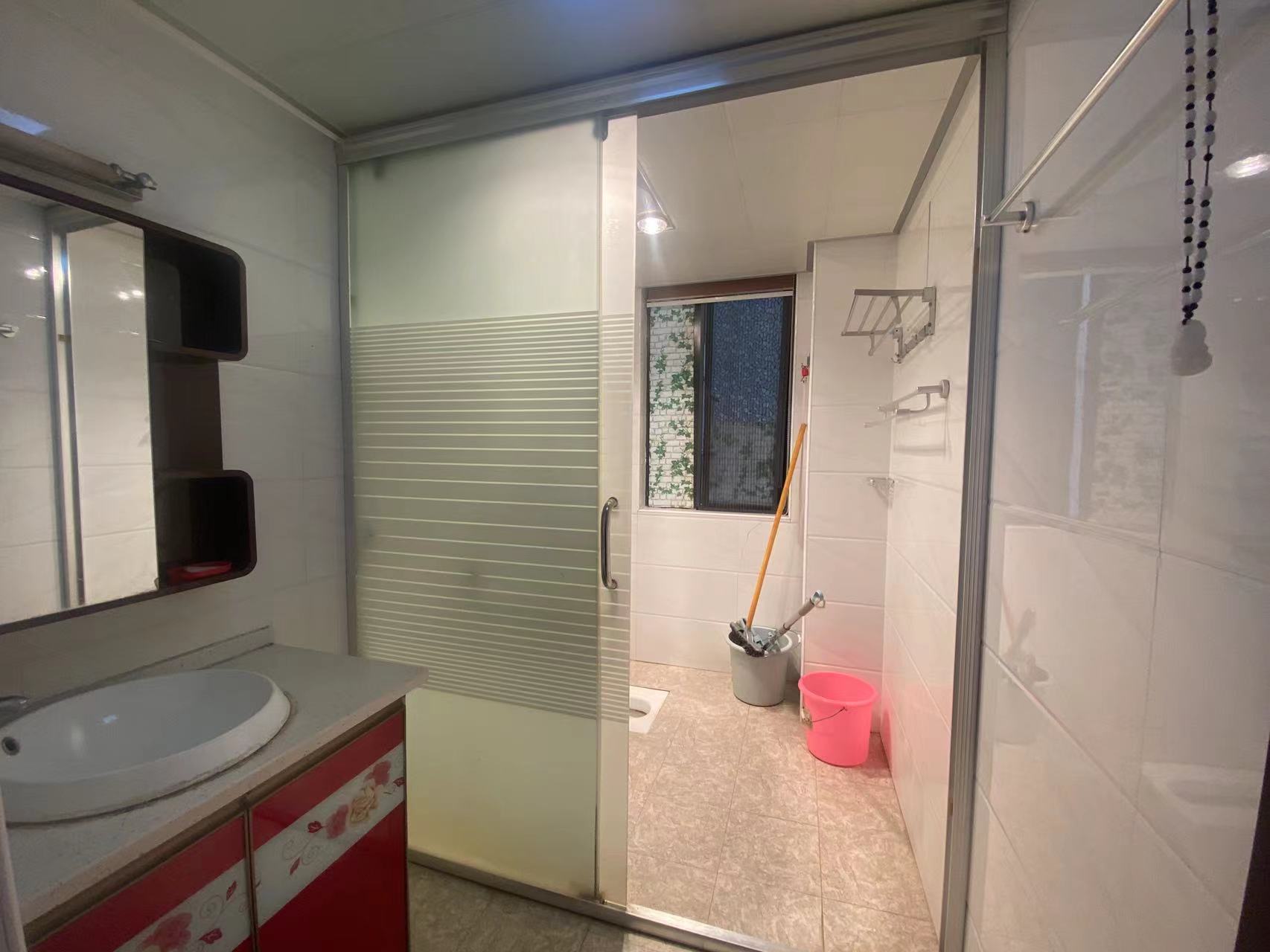 经世龙城 3室2厅1卫 84.8万 经世龙城 3室2厅1卫 84.8万客厅