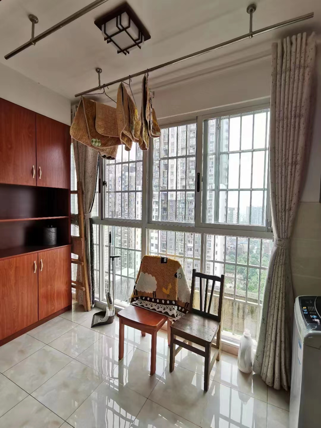 荷塘星城 2室2厅1卫 61.8万 荷塘星城 2室2厅1卫 61.8万客厅