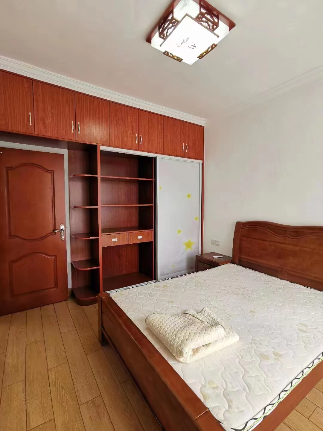 荷塘星城 2室2厅1卫 61.8万 荷塘星城 2室2厅1卫 61.8万客厅