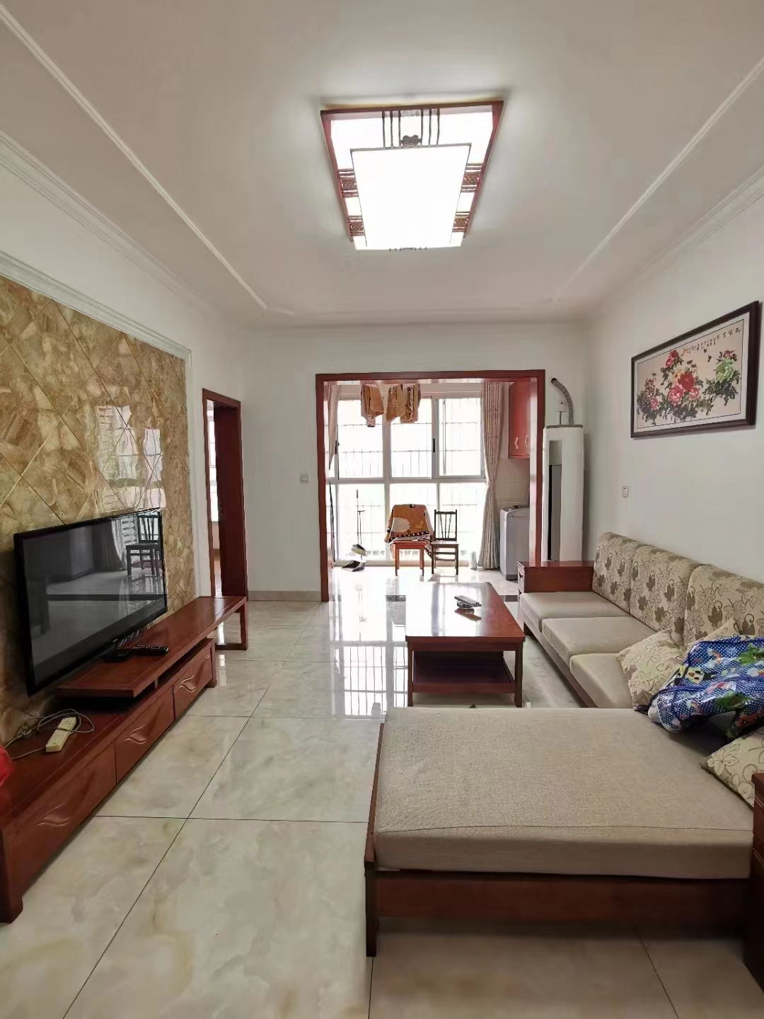 荷塘星城 2室2厅1卫 61.8万 荷塘星城 2室2厅1卫 61.8万客厅