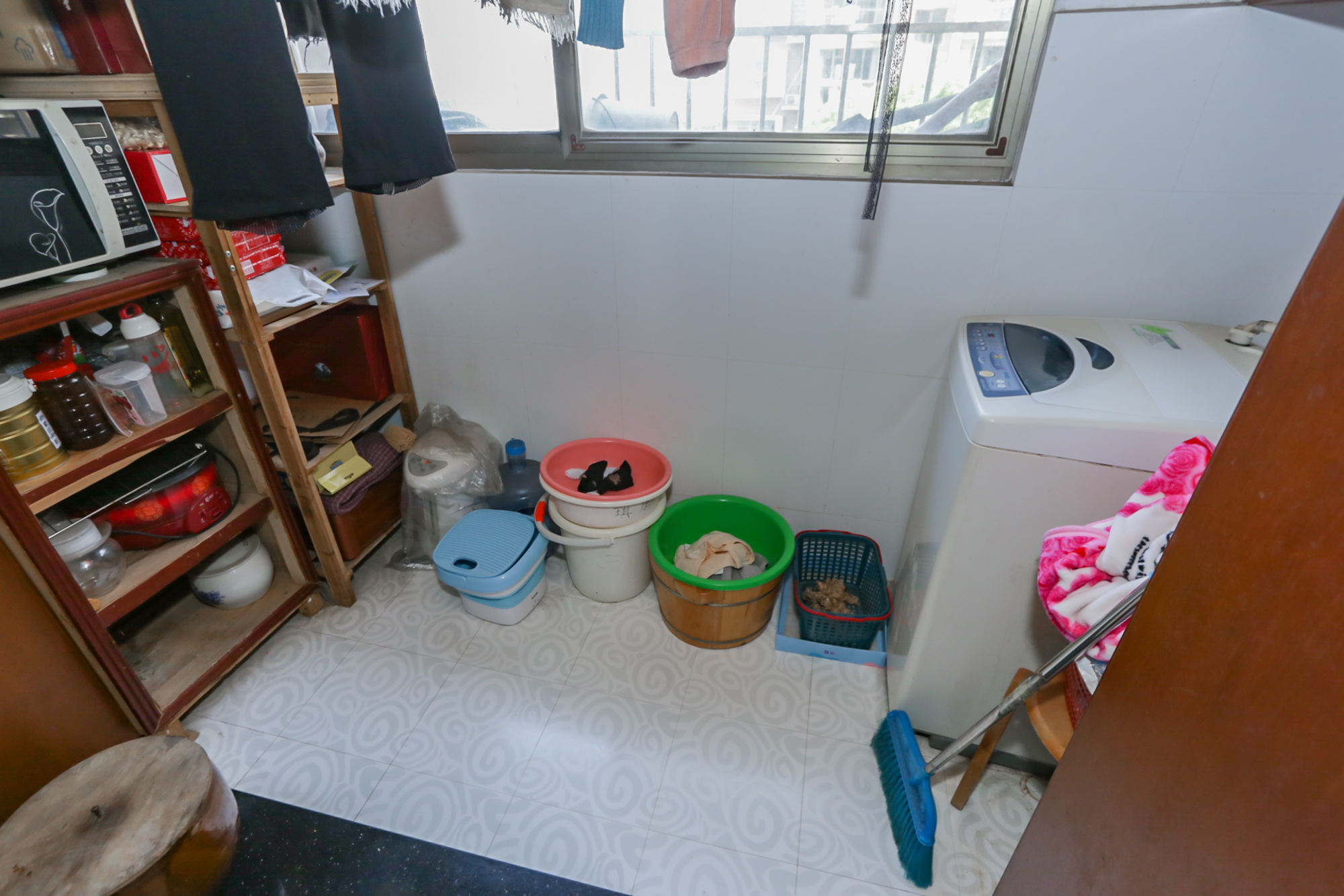 西岸潤(rùn)澤府  3室2廳2衛(wèi)    141.9萬(wàn)廚房
