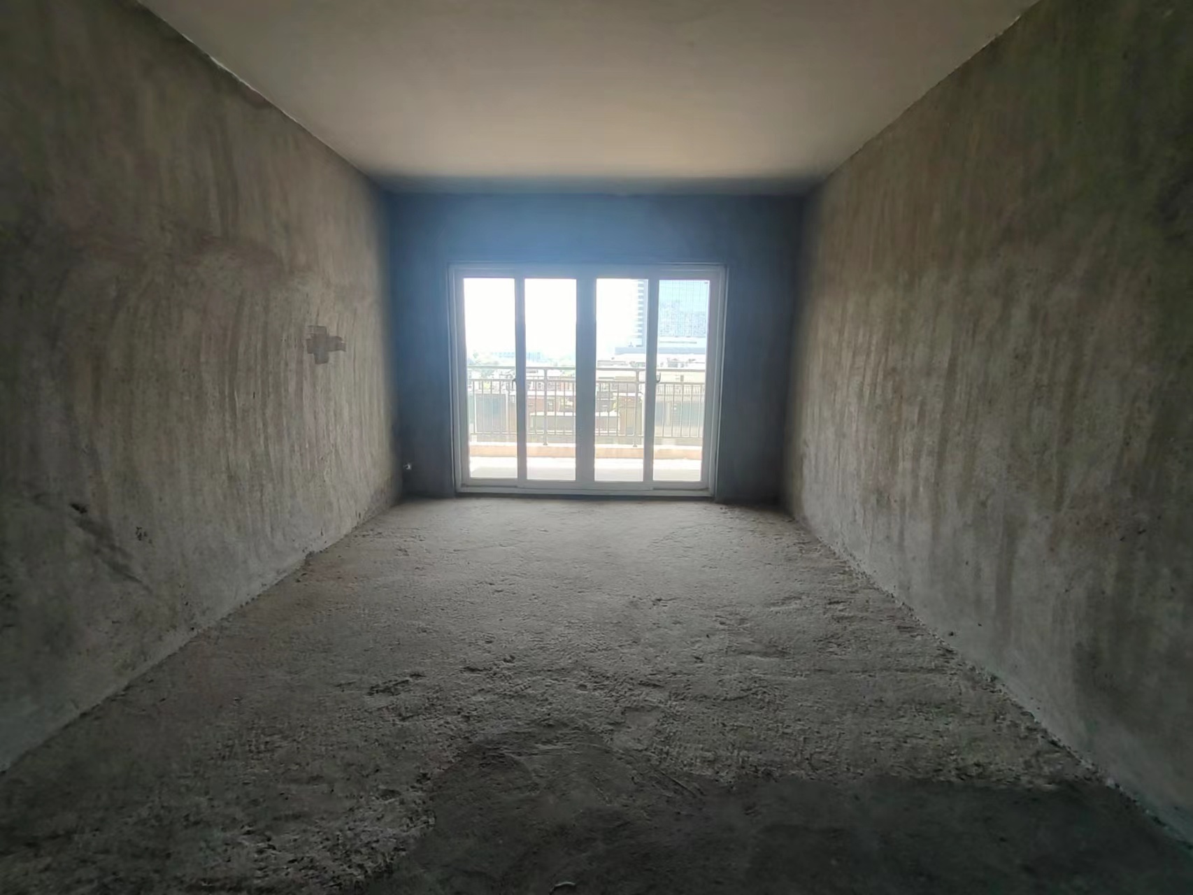 美的城二期 3室2厅2卫 78.0万 美的城二期 3室2厅2卫 78.0万客厅