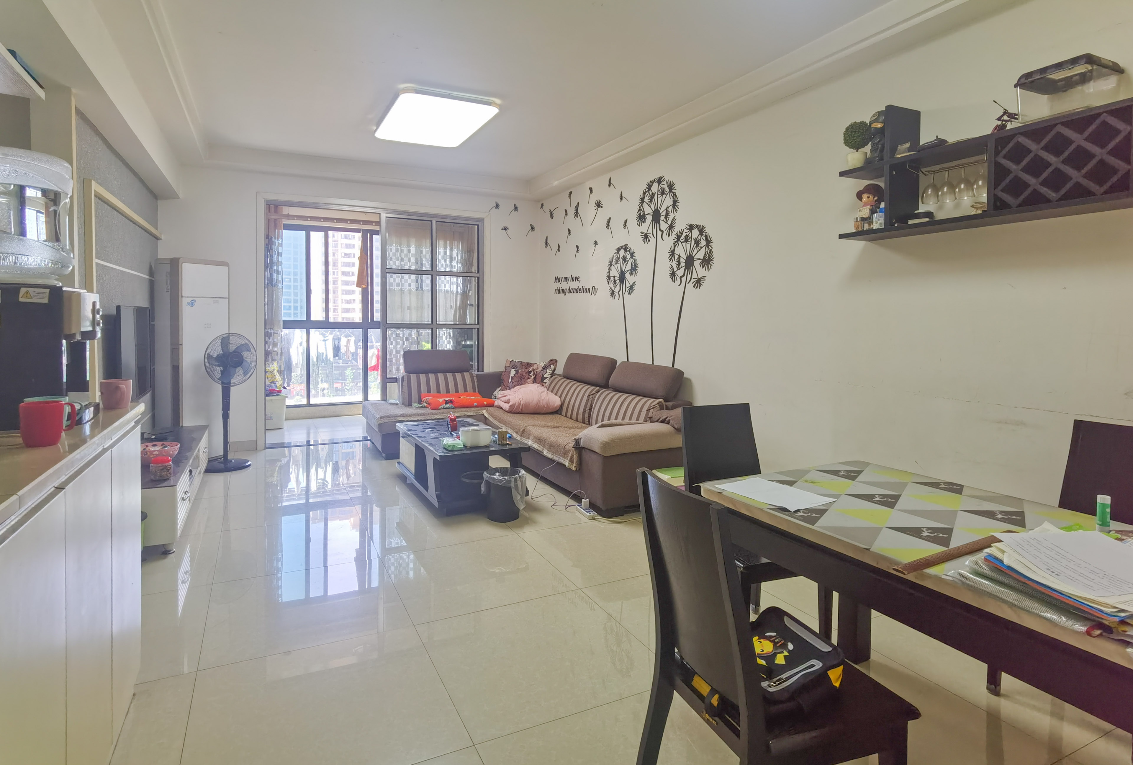 泰山公馆 2室2厅1卫 44.8万 泰山公馆 2室2厅1卫 44.8万客厅