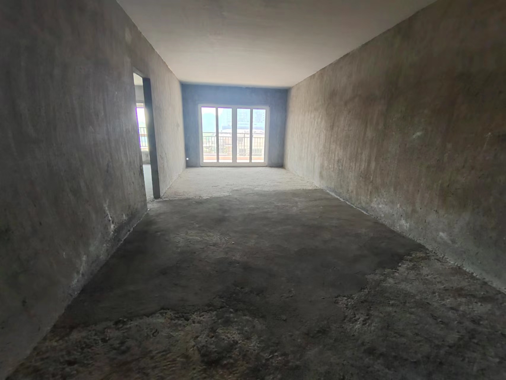 美的城二期 3室2厅2卫 78.0万 美的城二期 3室2厅2卫 78.0万客厅