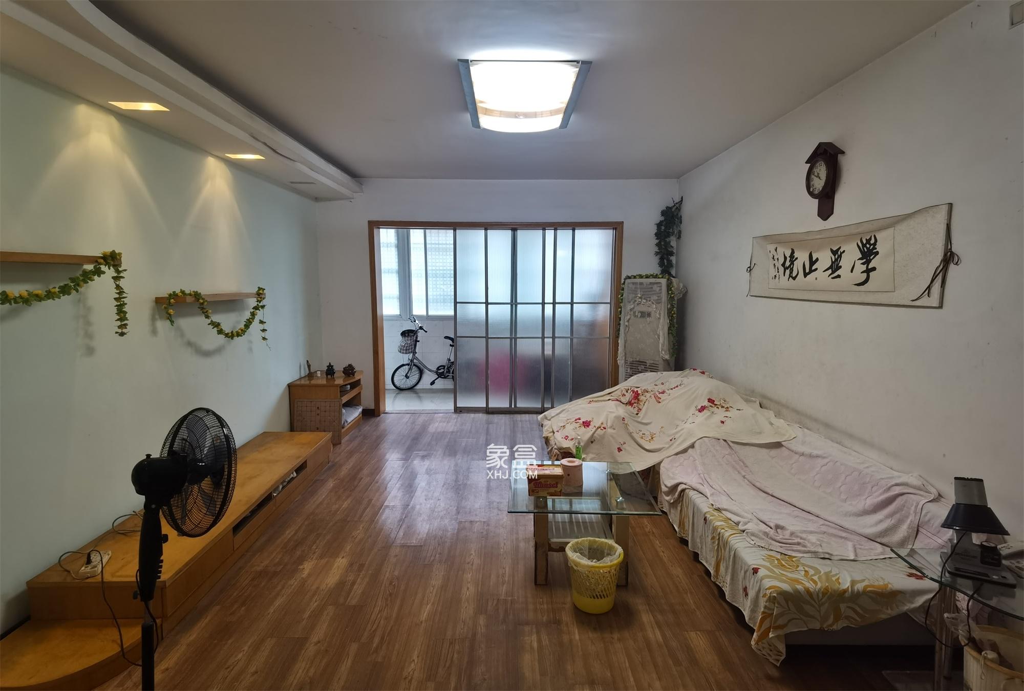 熹悦花都 4室2厅1卫 78.0万 熹悦花都 4室2厅1卫 78.0万客厅