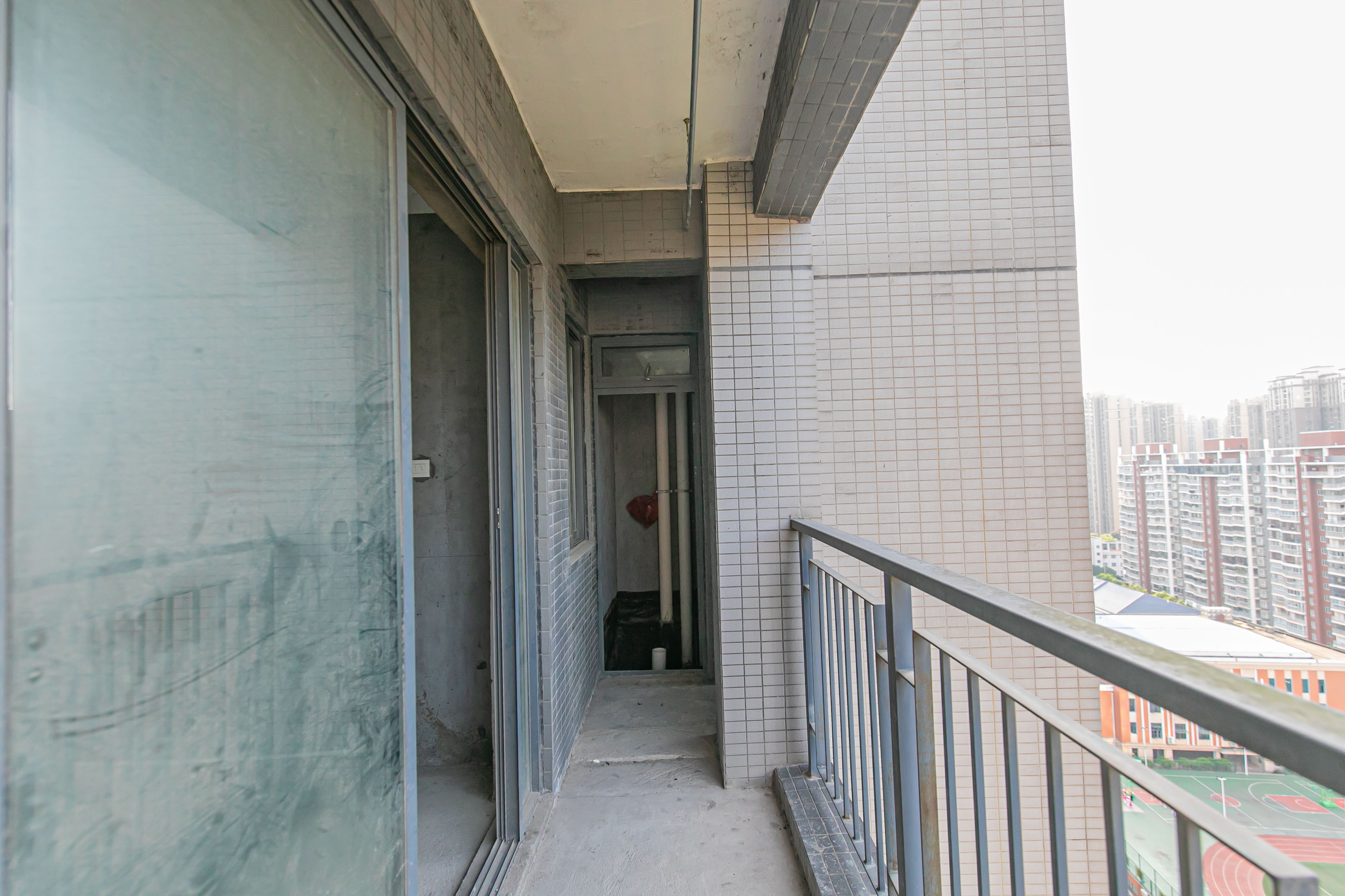 恒基凯旋门一二期  4室2厅1卫    194.11万客厅