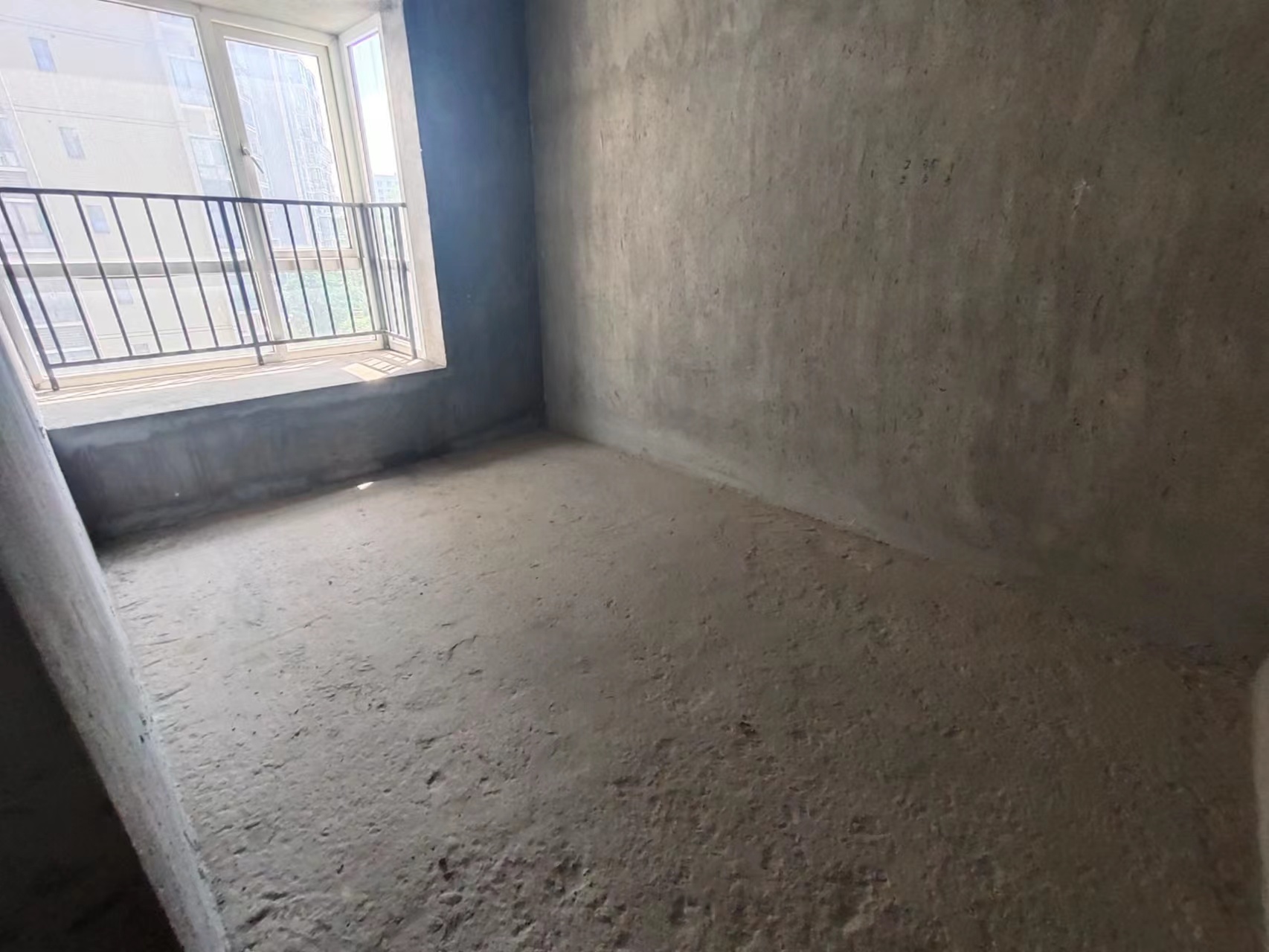 美的城二期 3室2厅2卫 78.0万 美的城二期 3室2厅2卫 78.0万客厅