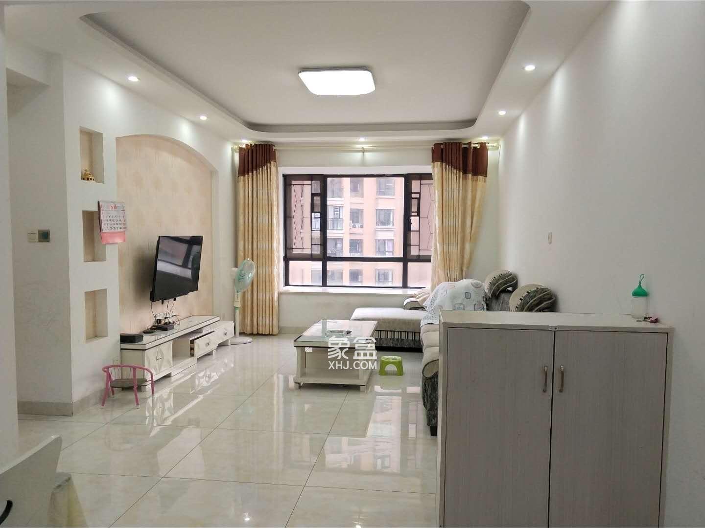 康桥美郡 3室2厅2卫 60.0万 康桥美郡 3室2厅2卫 60.0万客厅