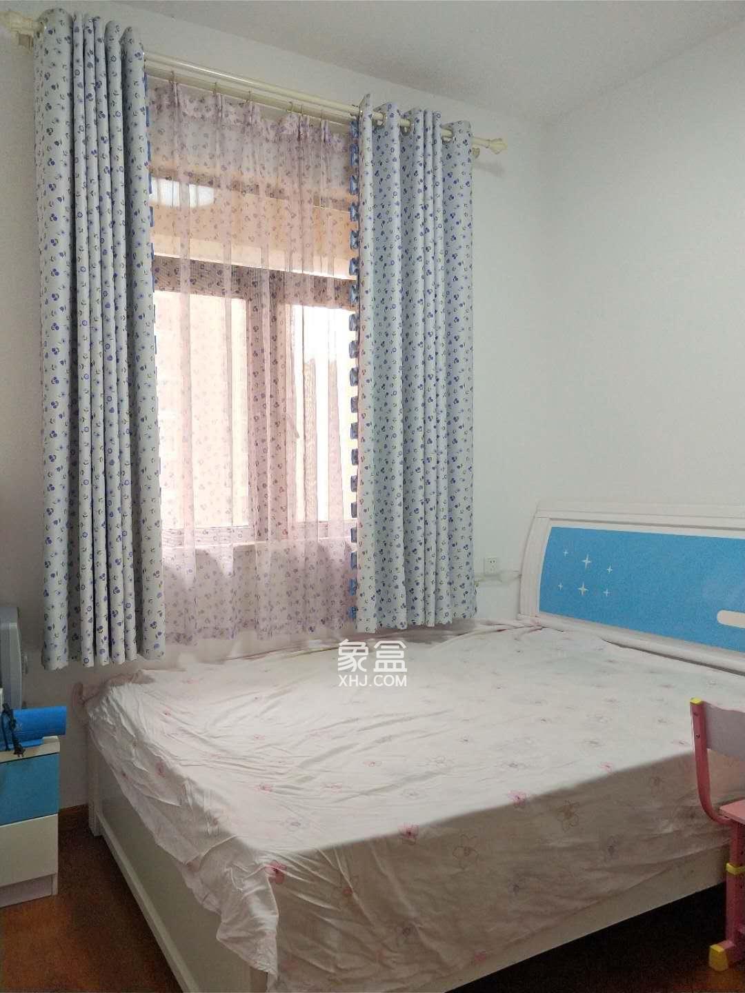 康桥美郡 3室2厅2卫 60.0万 康桥美郡 3室2厅2卫 60.0万客厅