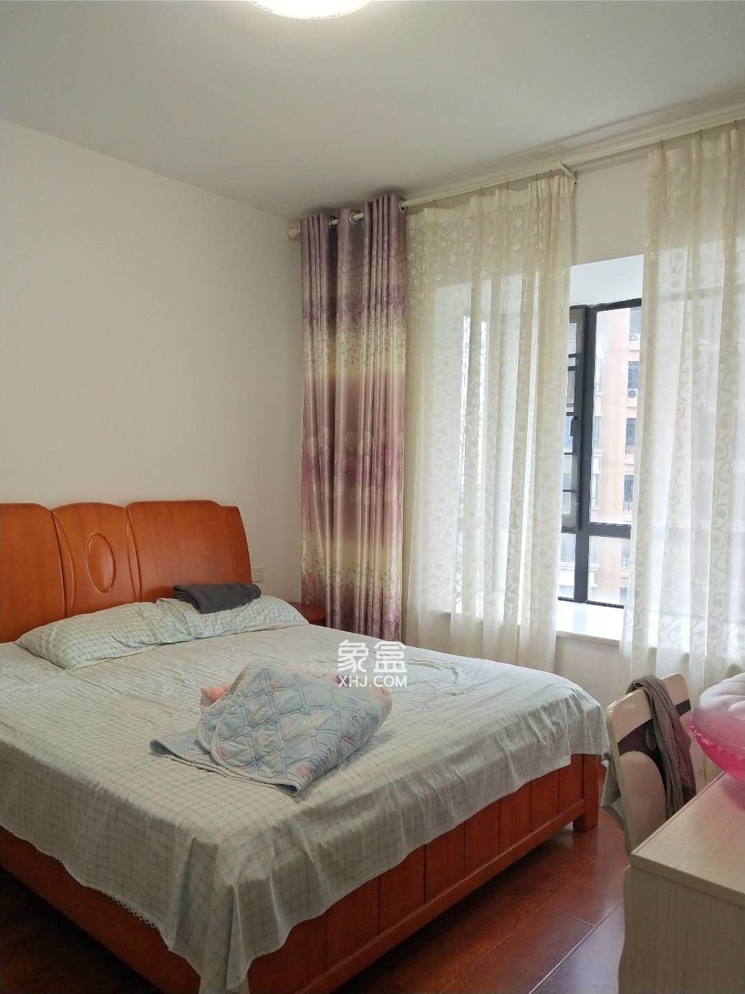 康桥美郡 3室2厅2卫 60.0万 康桥美郡 3室2厅2卫 60.0万客厅