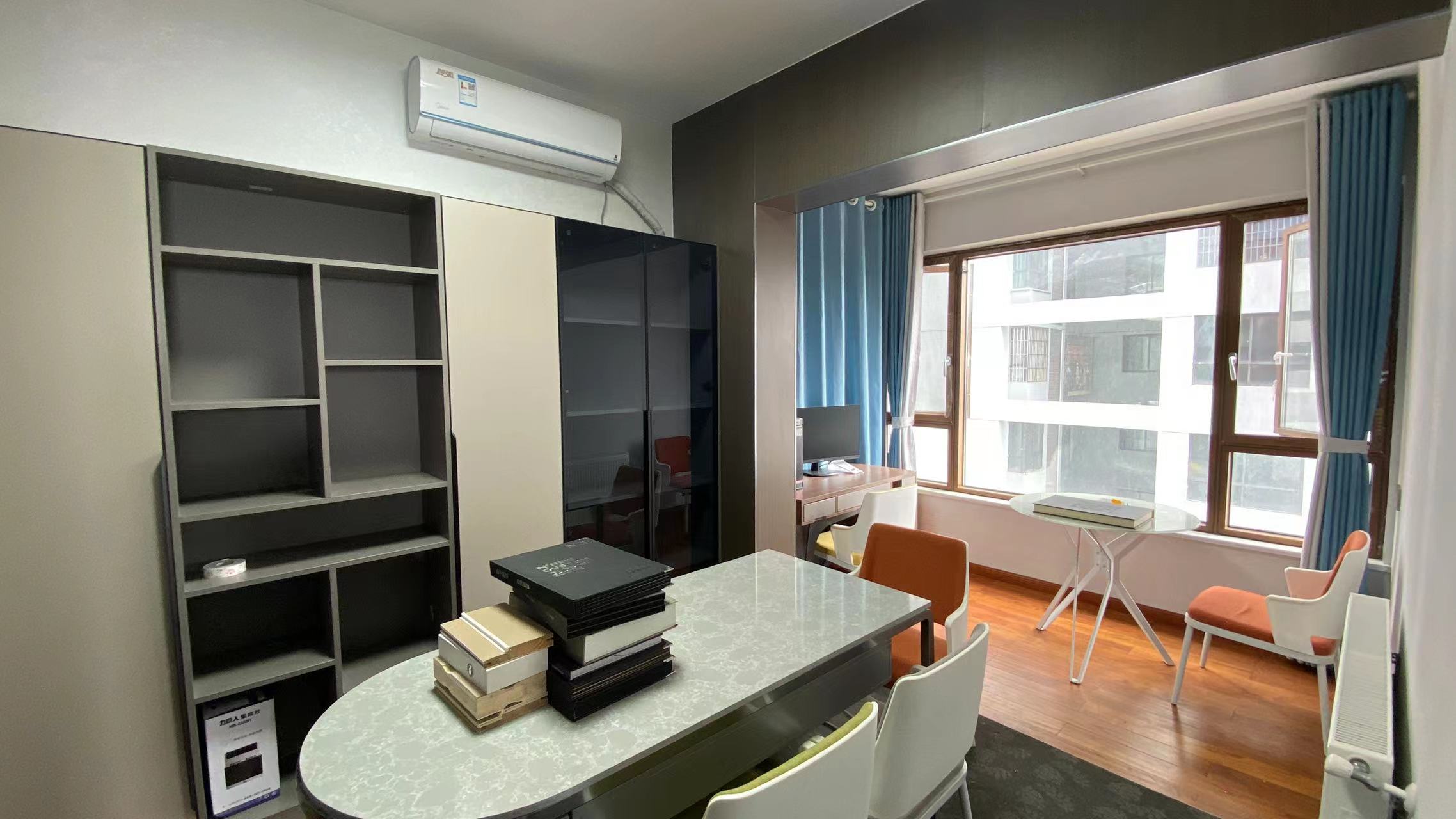 上海名苑  3室2厅2卫    90.0万 上海名苑  3室2厅2卫    90.0万客厅