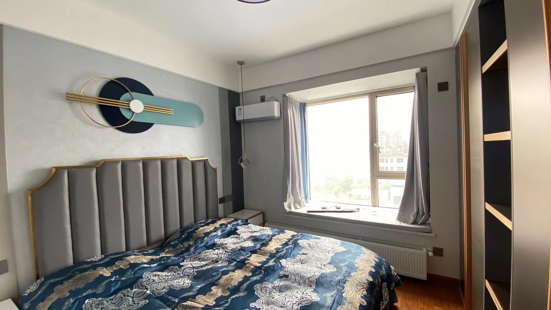 上海名苑  3室2厅2卫    90.0万 上海名苑  3室2厅2卫    90.0万客厅