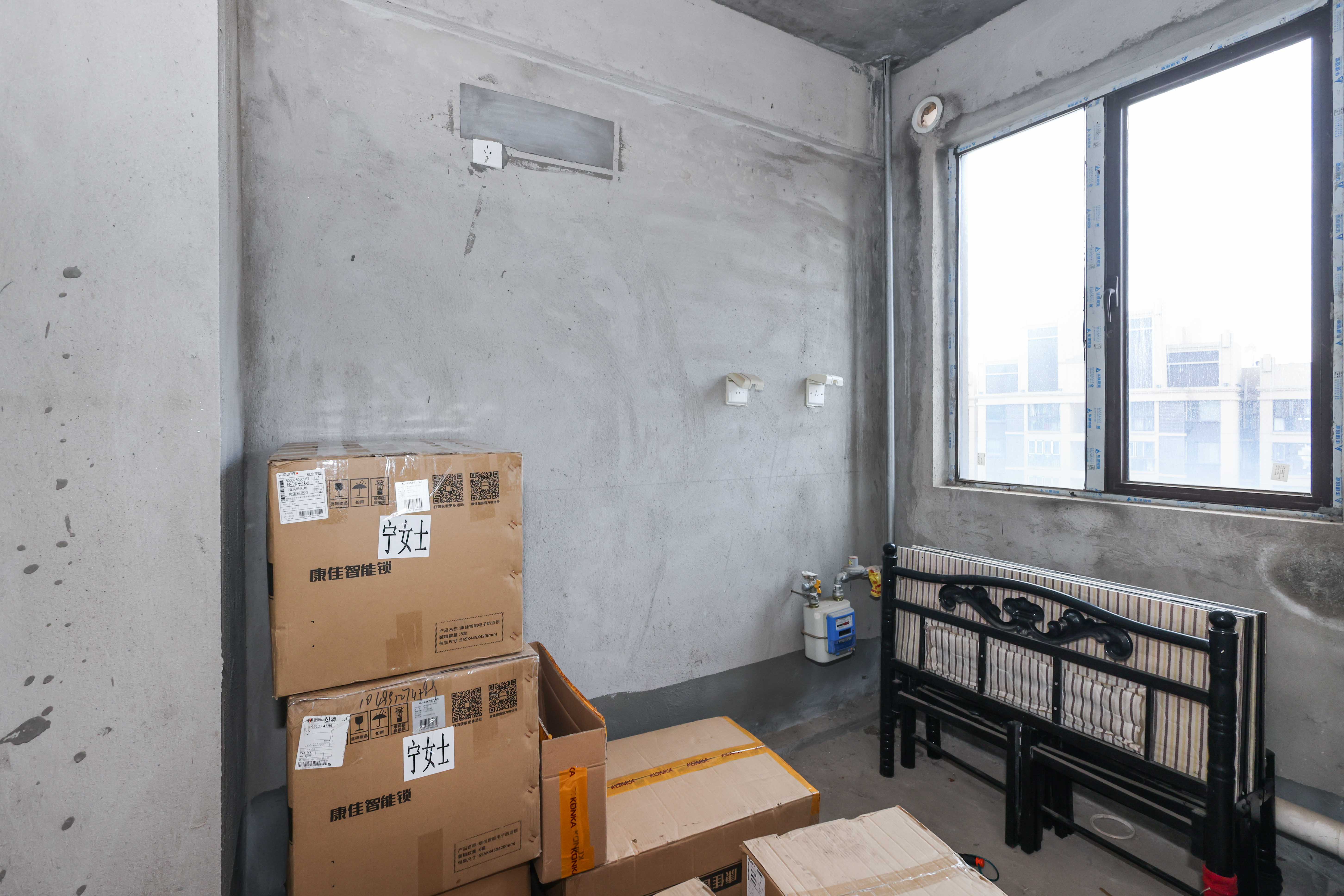 梅溪鑫苑名家  4室2厅2卫    188.0万其他