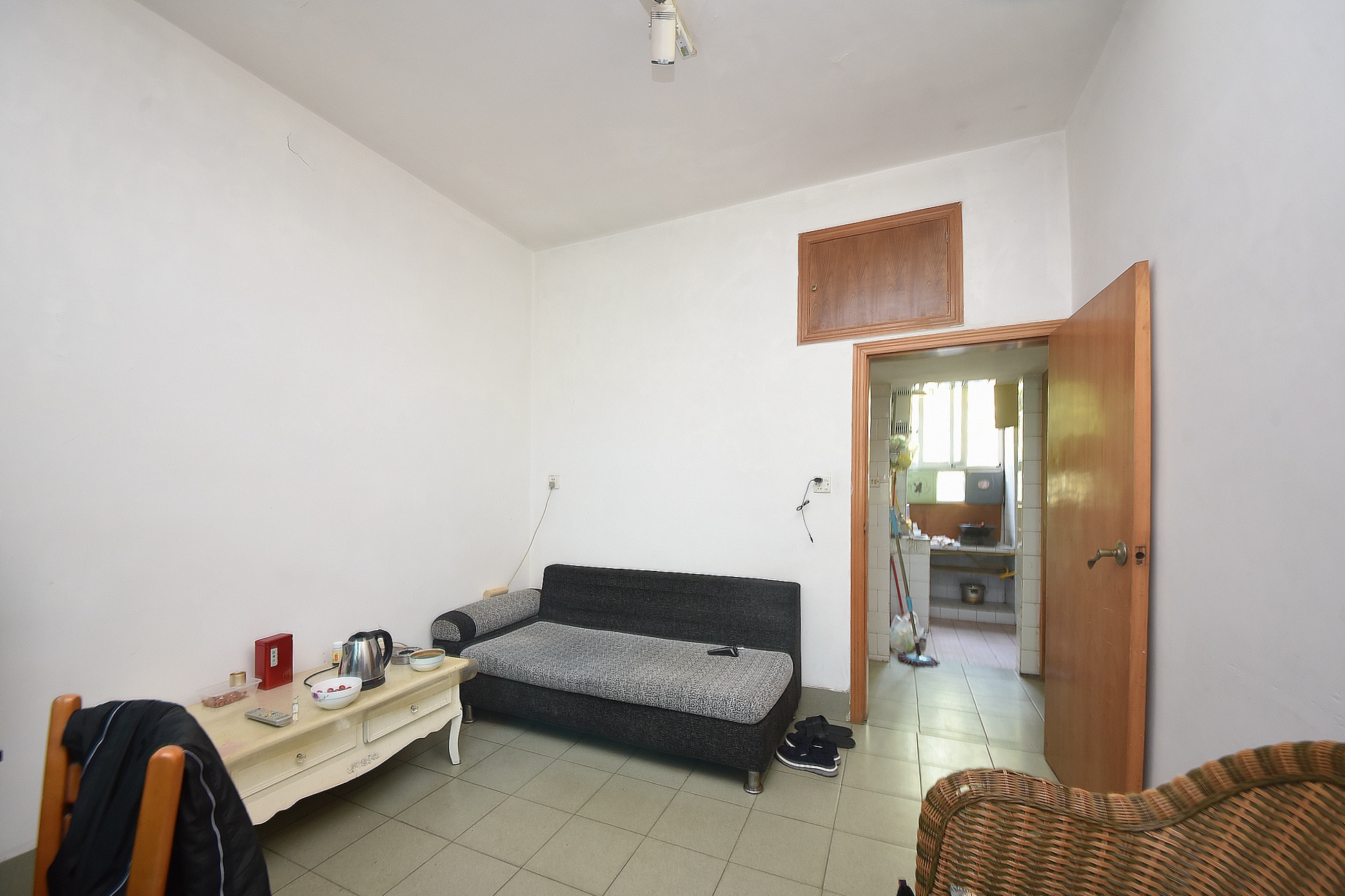 阿弥岭一二片  2室1厅1卫    40.0万客厅