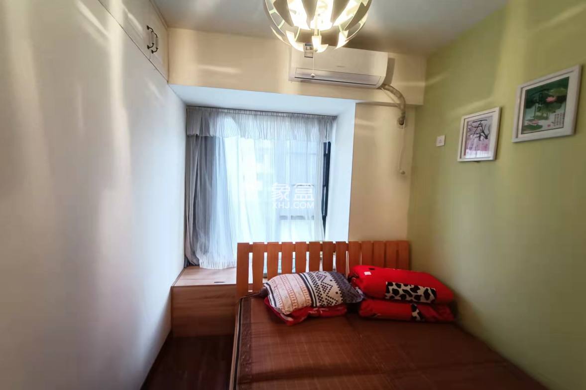 中建御山和苑 1室1厅1卫 33.8万 中建御山和苑 1室1厅1卫 33.8万客厅