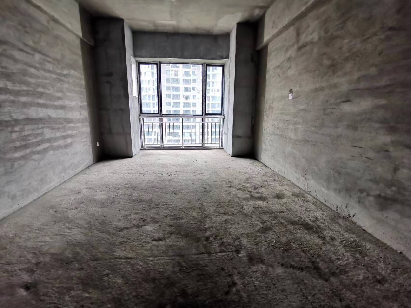 朗廷览江  1室1厅1卫    24.8万 朗廷览江  1室1厅1卫    24.8万客厅