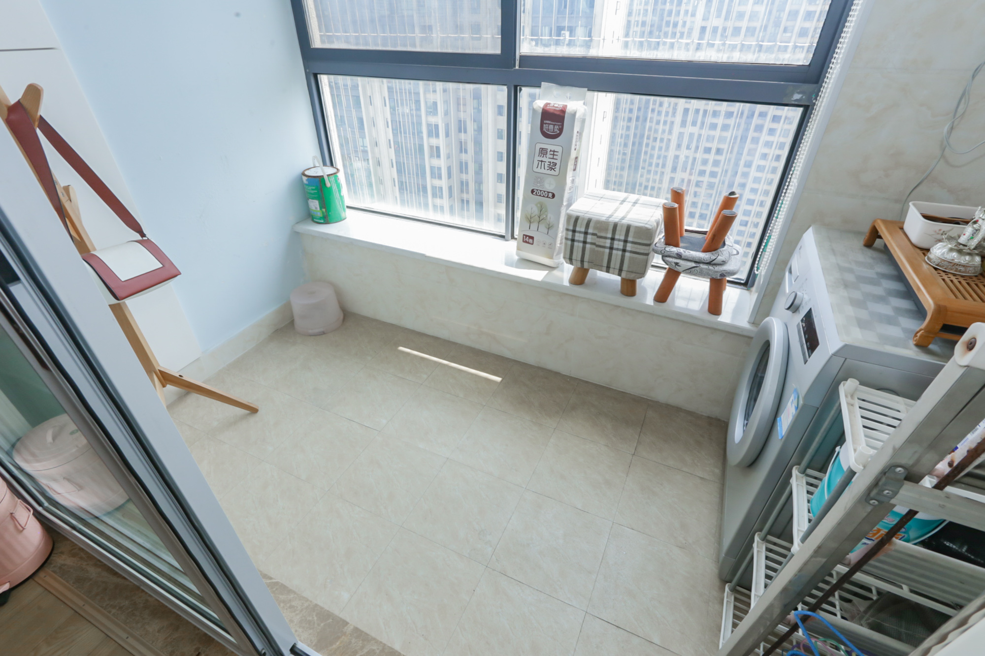 天麓尚层  2室2厅1卫    78.0万阳台