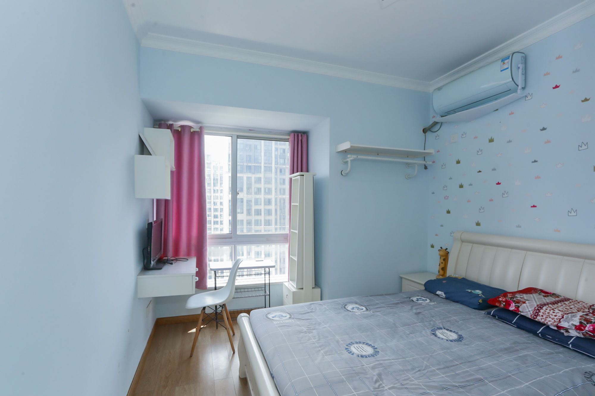 天麓尚层  2室2厅1卫    78.0万卧室