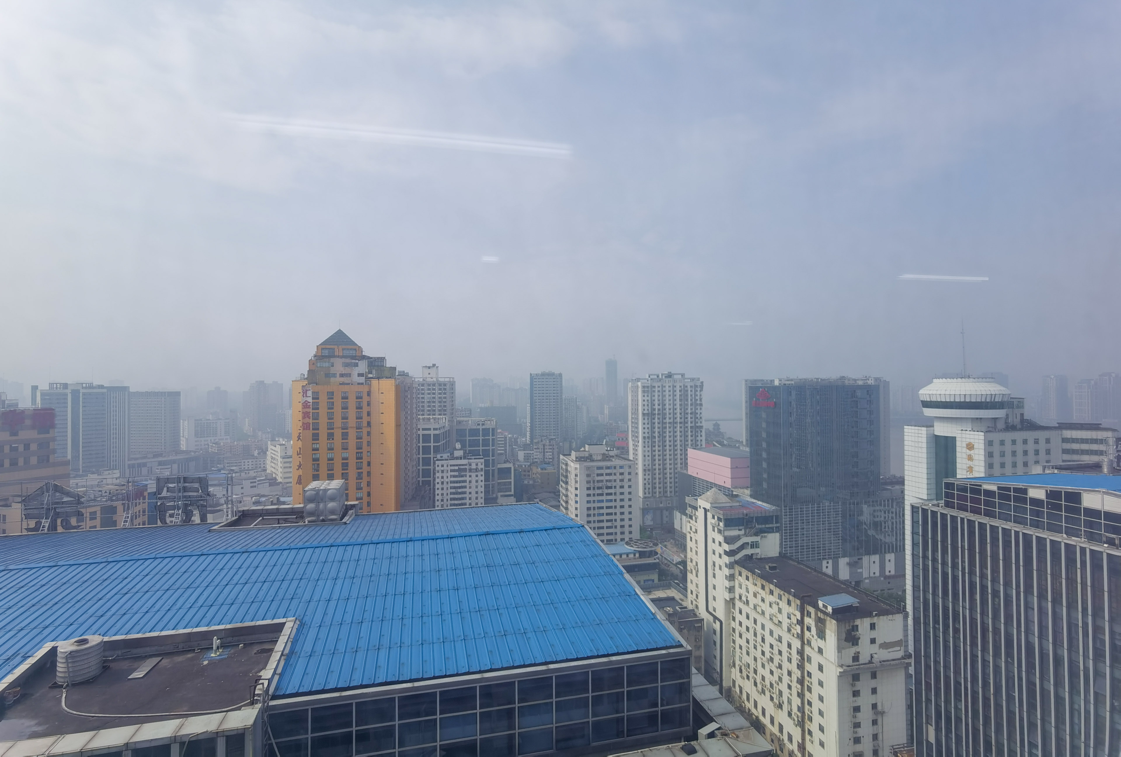 金轮时代广场 2室1厅1卫 42.5万 金轮时代广场 2室1厅1卫 42.5万客厅