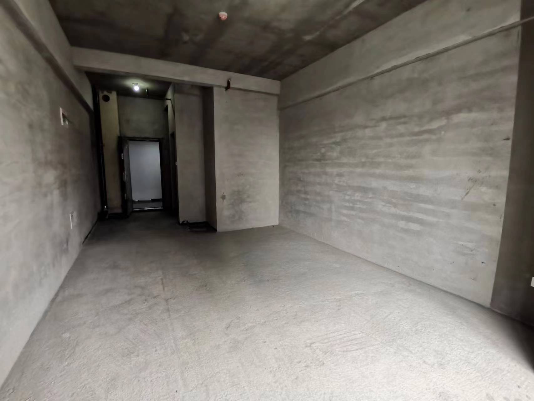 朗廷览江  1室1厅1卫    24.8万 朗廷览江  1室1厅1卫    24.8万客厅