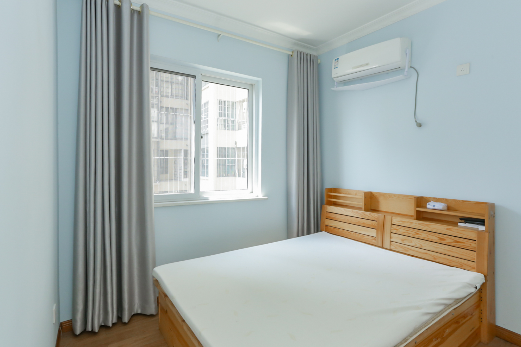 天麓尚层  2室2厅1卫    78.0万卧室