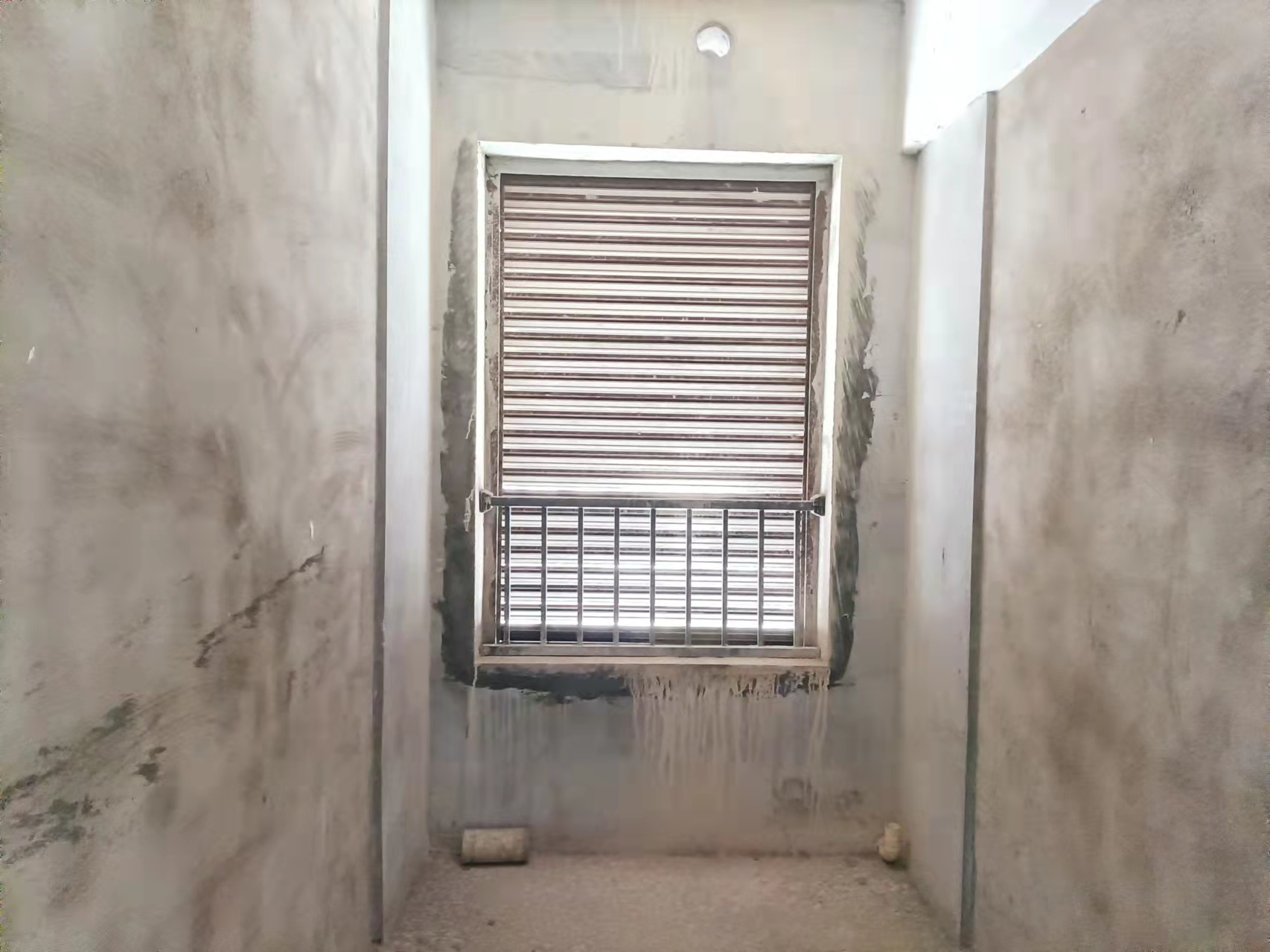 湘江公馆 6室2厅3卫 258.0万 湘江公馆 6室2厅3卫 258.0万客厅